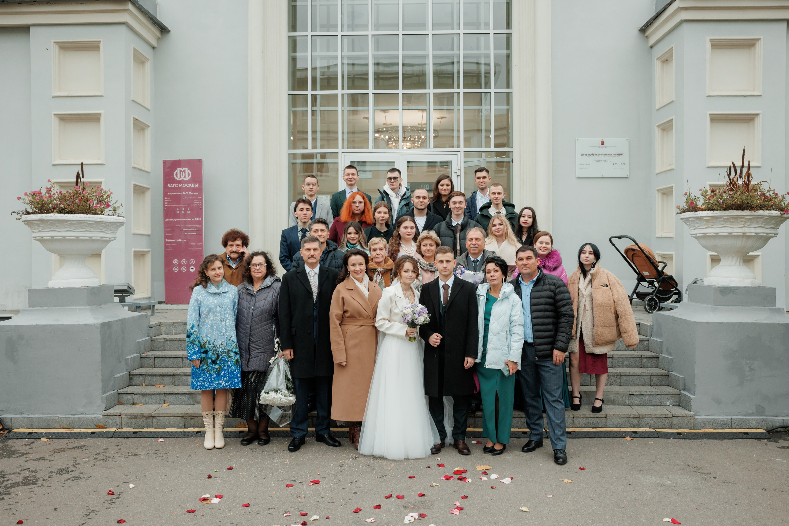 Константин и Дарья, ЗАГС ВДНХ, отель Soluxe, ресторан «Антик». Свадебный и репортажный фотограф (Москва, Королев и другие)
