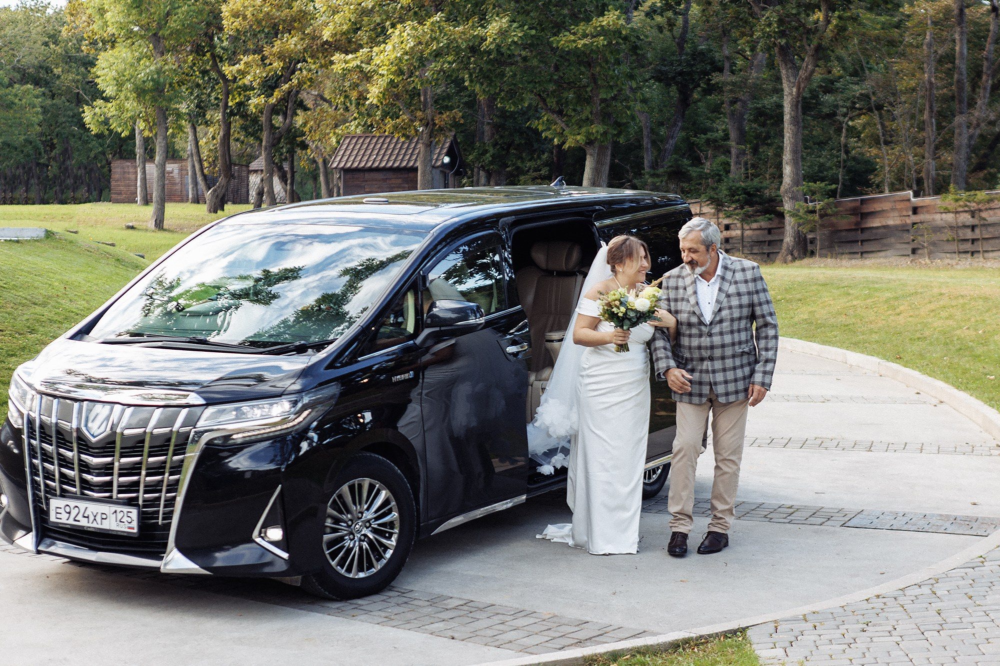 Леша и Даша 21.09.24. Свадебный фотограф Владивосток Алина Гевондова