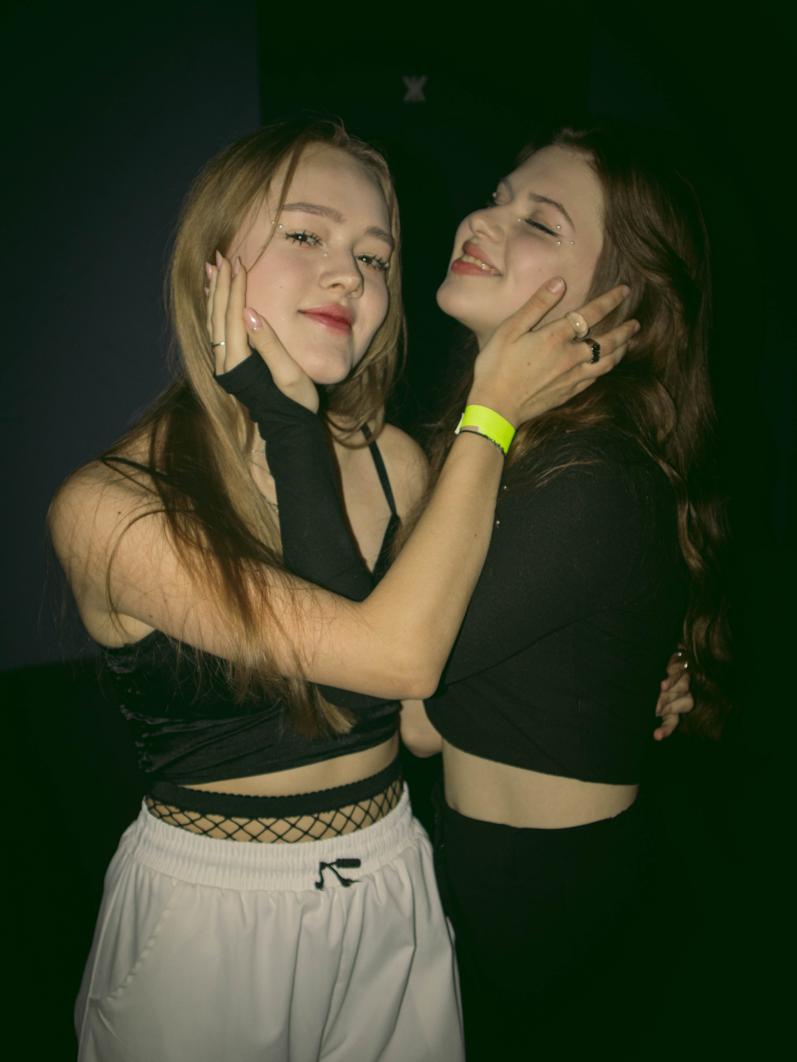 MOSHPIT. Фотограф и видеограф в Бугульме Аня Трутнева