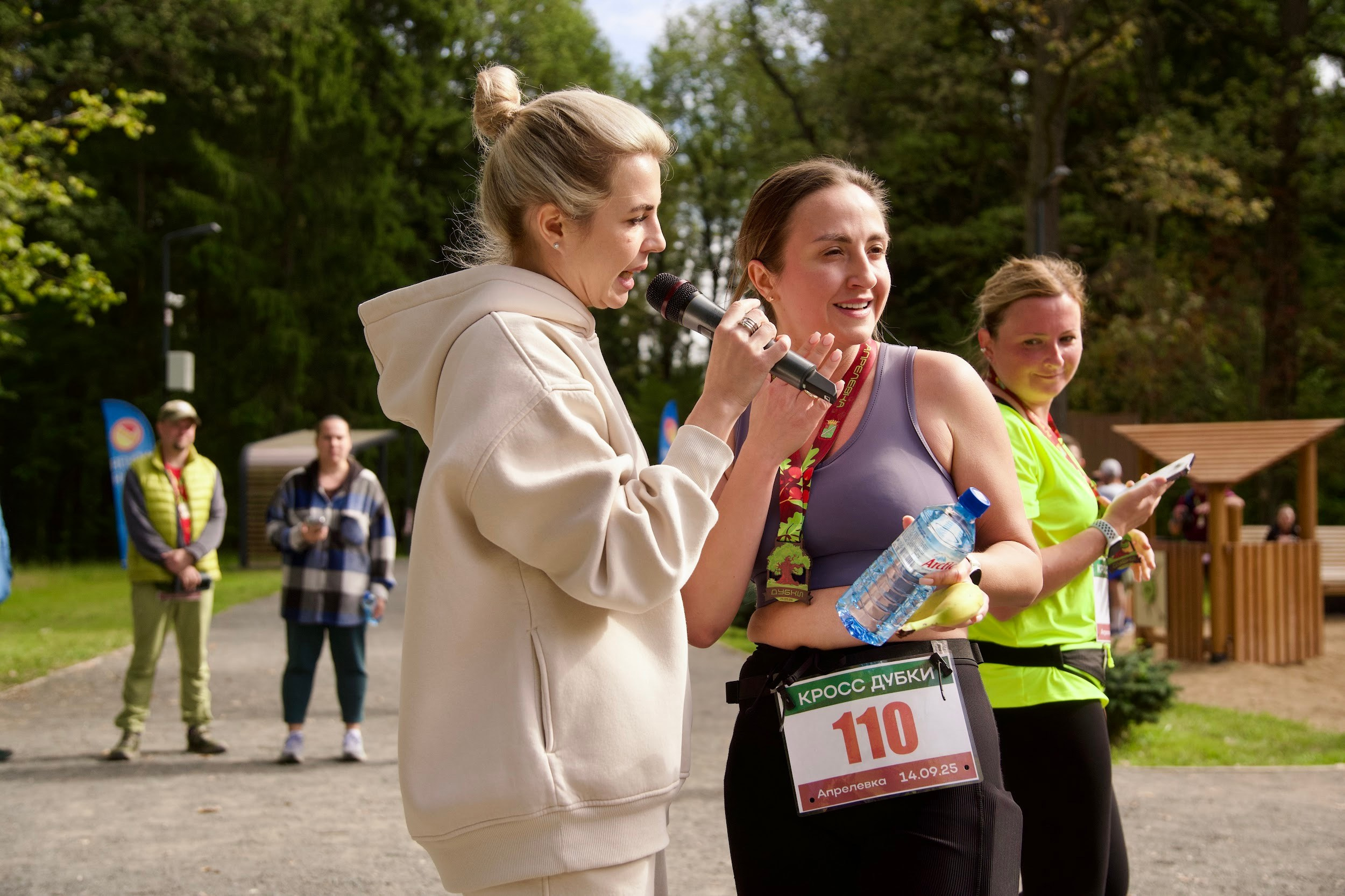 Забег в парке «Дубки». Кафе «БЕЛКА НАШЕПТАЛА». Ну оооочень концептуальное кафе