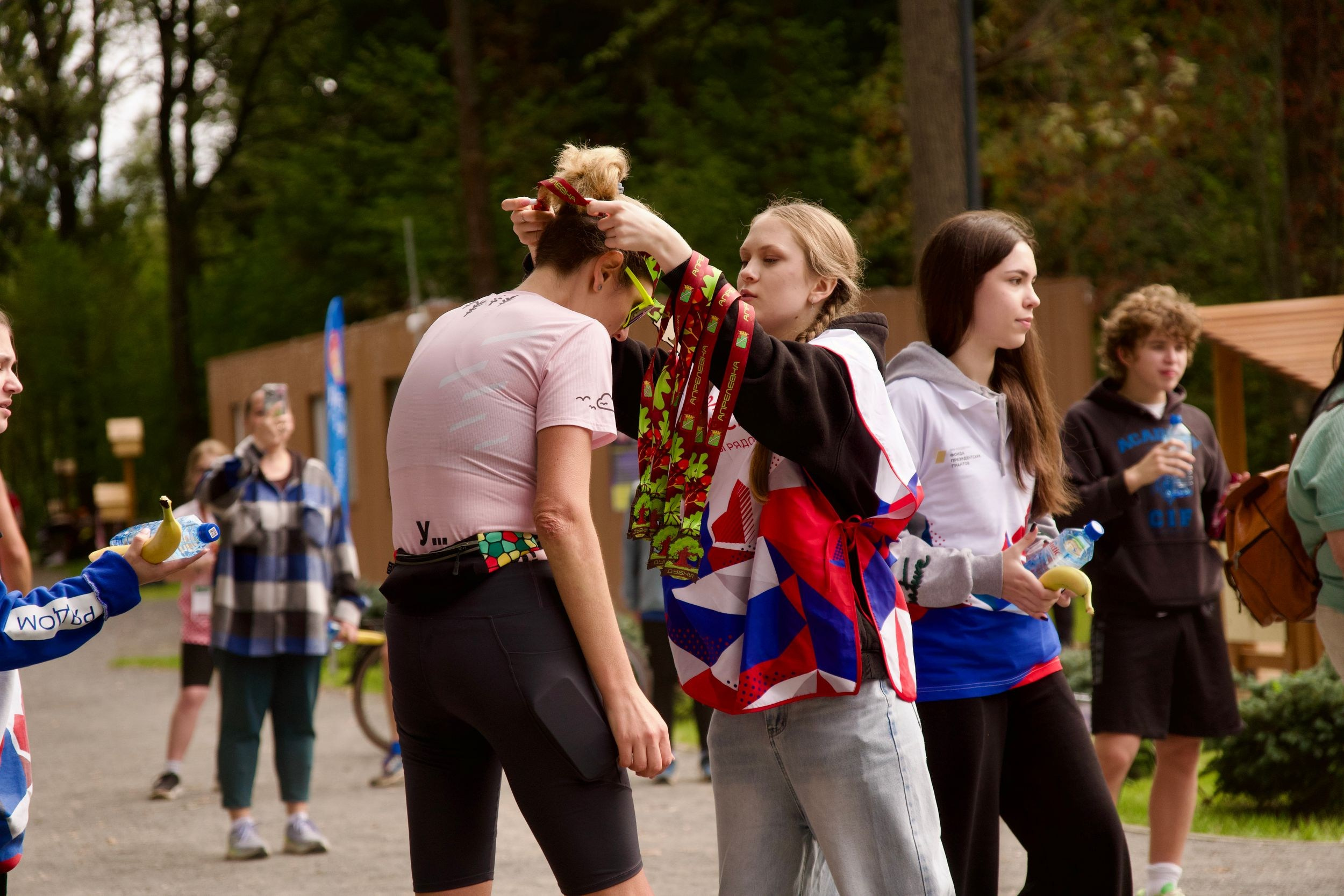 Забег в парке «Дубки». Кафе «БЕЛКА НАШЕПТАЛА». Ну оооочень концептуальное кафе