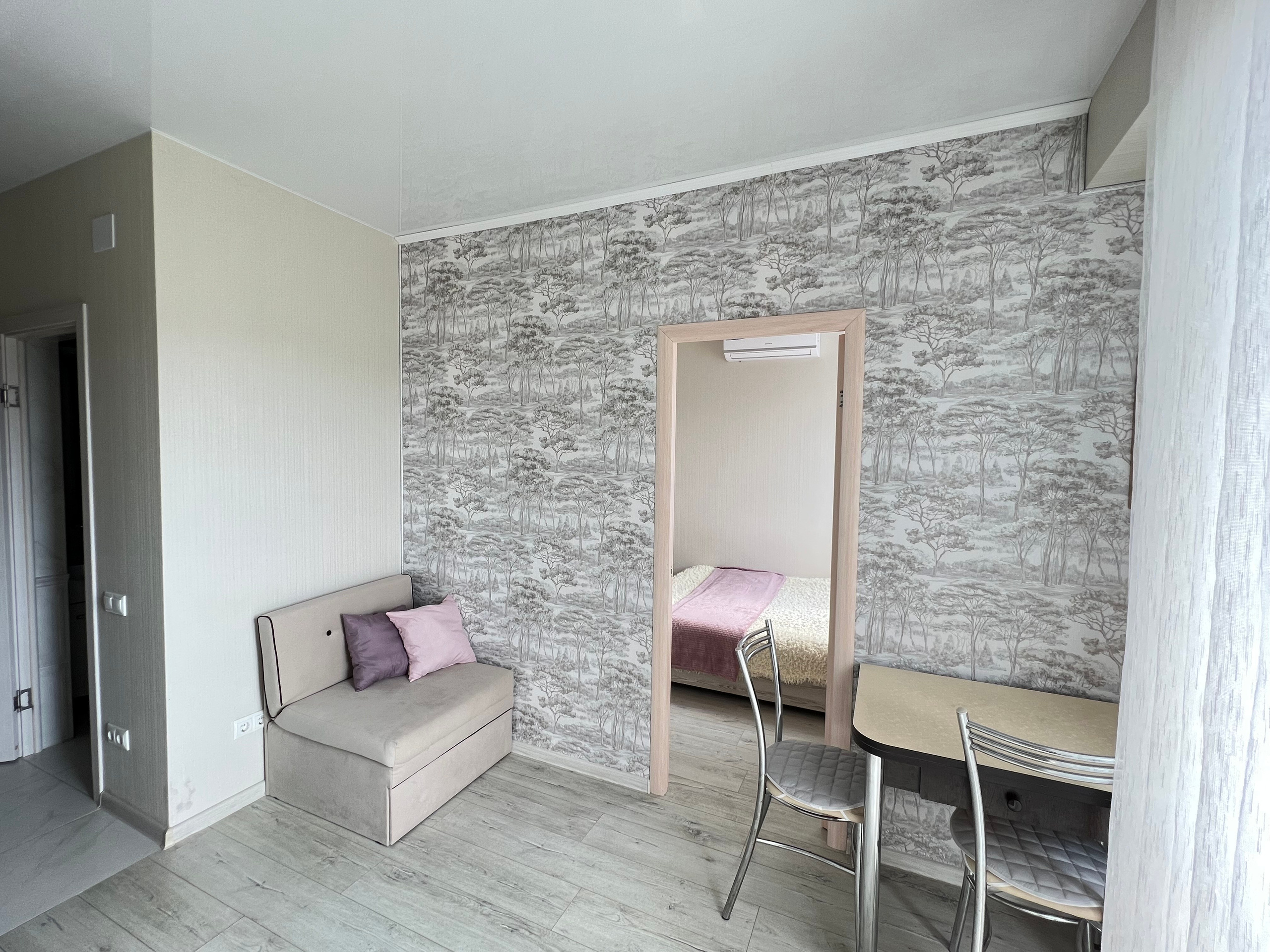 Уютная, светлая квартира в центральном районе Сочи рядом с морем!. Квартиры посуточно, длительно в Сочи, LARA APART GROUP