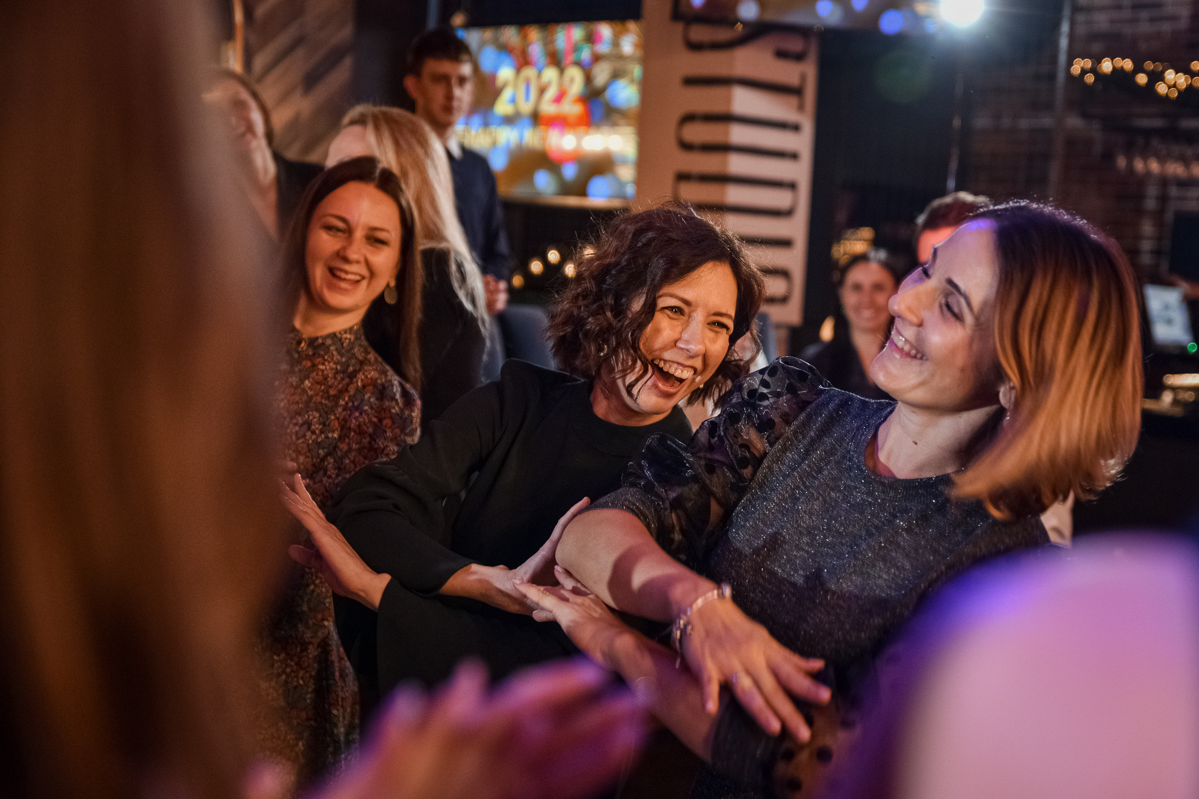 Танцы на корпоративе. Репортажная съёмка мероприятий в Самаре