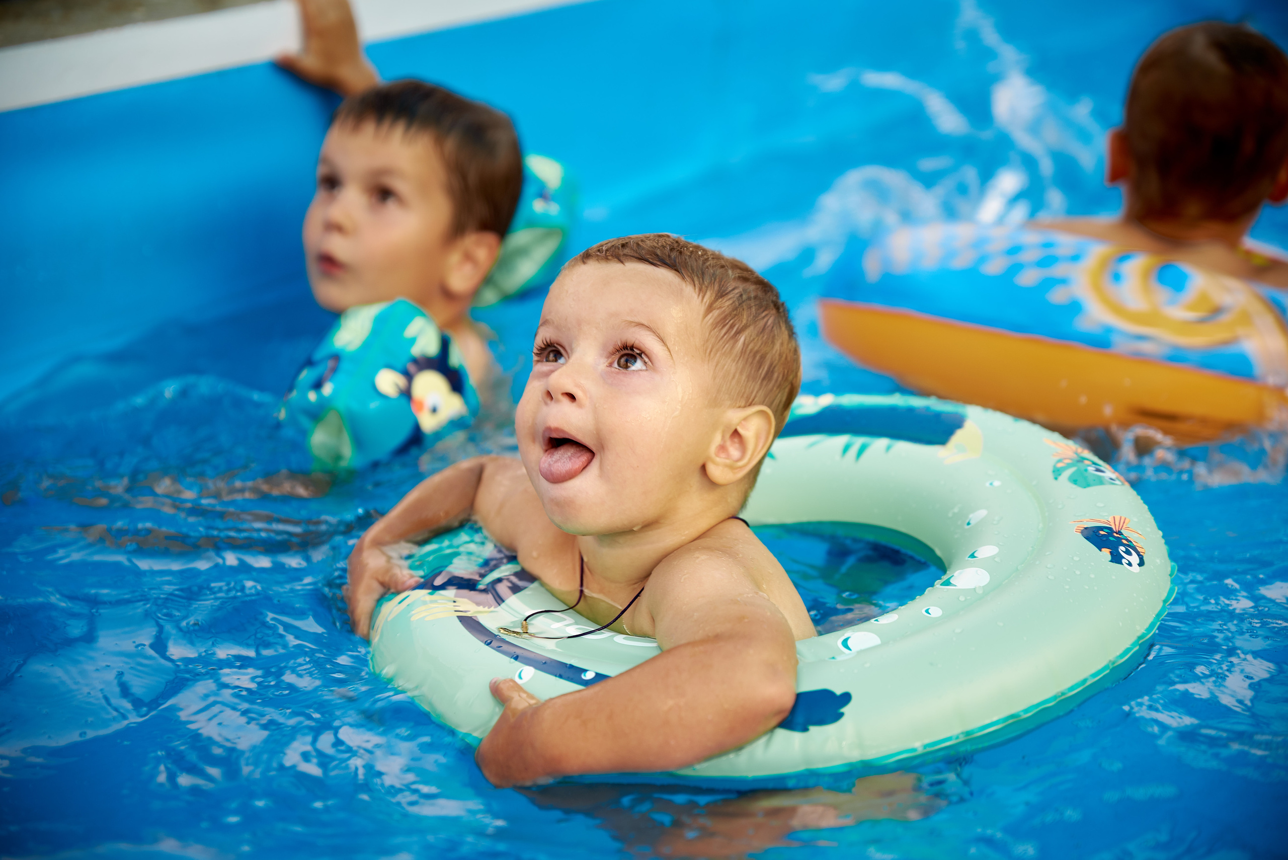 Дети в бассейне. Репортажная съёмка детского праздника в Самаре