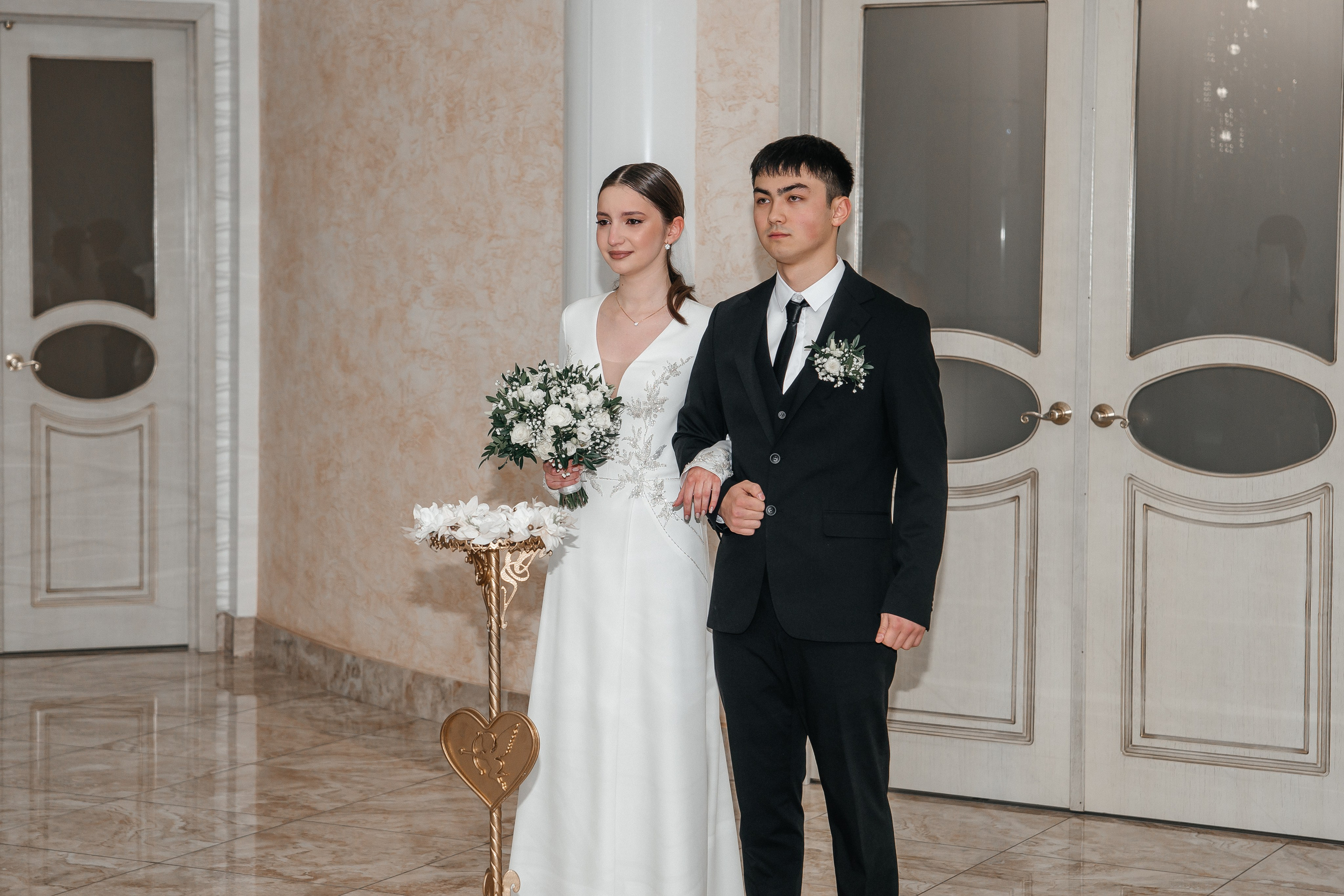 Артём и Лера 2025.12.25. Фотограф на Камчатке Анна Моргачёва. Семейные и детские съёмки