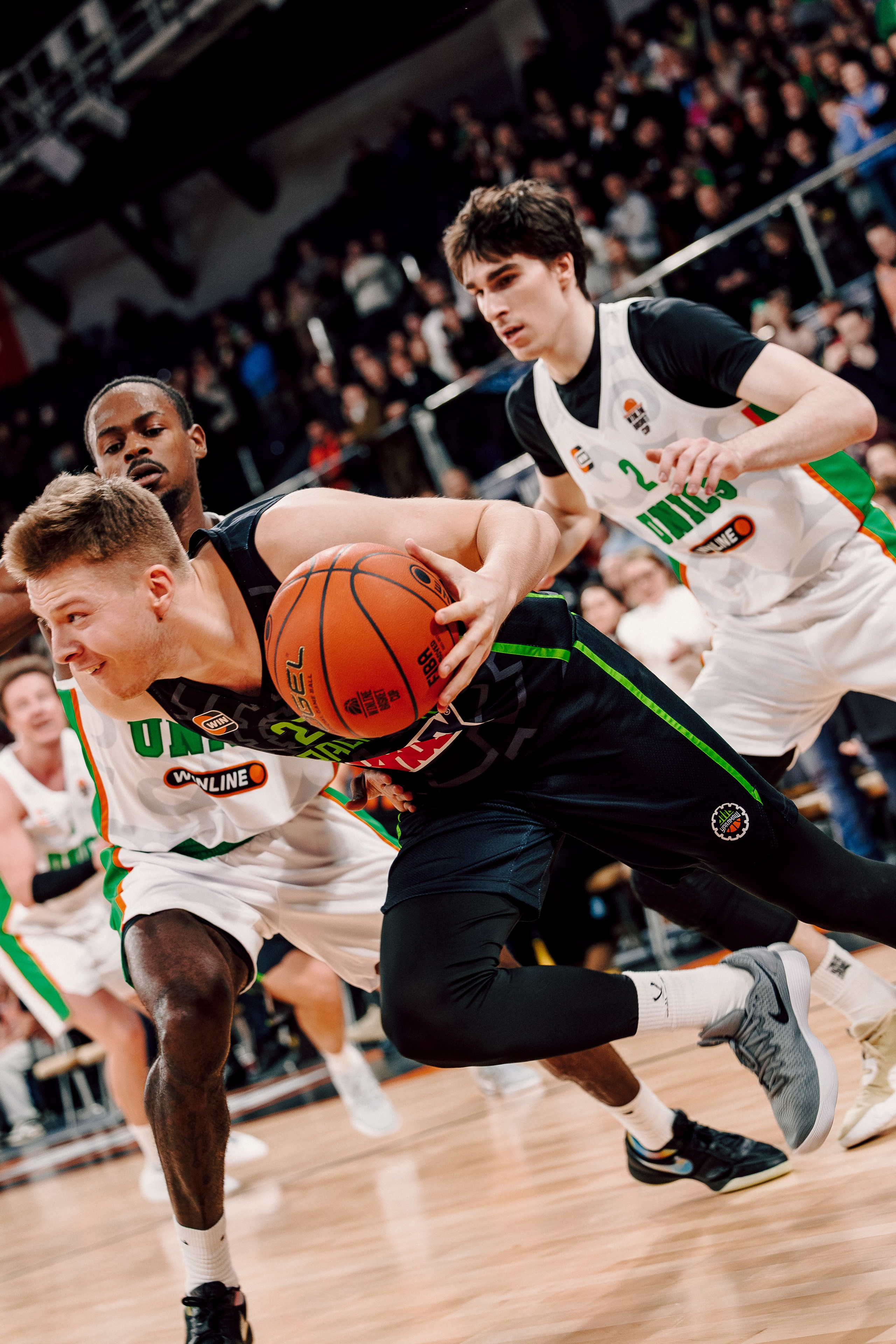 Winline Basket Cup — УРАЛМАШ — УНИКС. Лёшка Варзегов — фотограф
