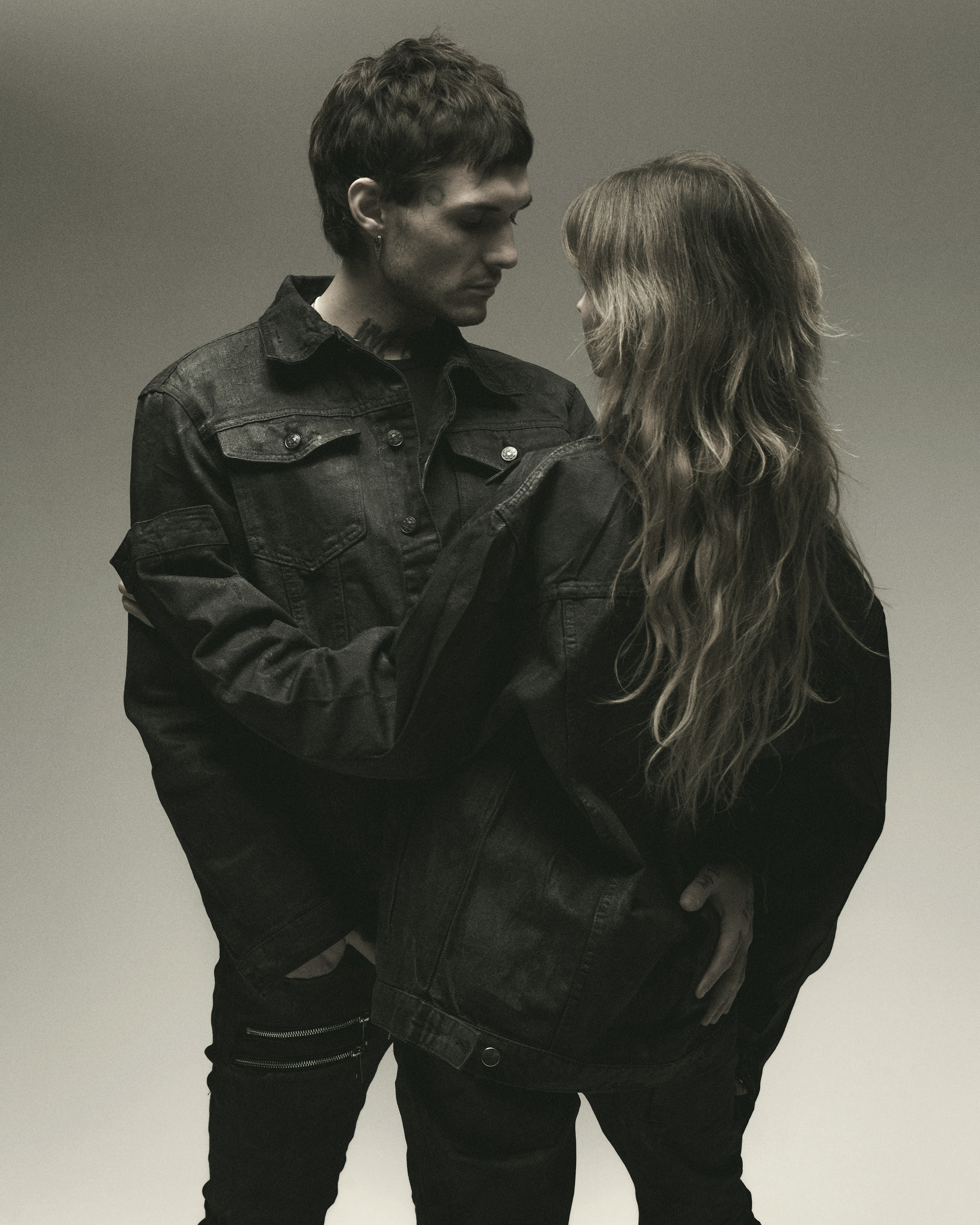 LOVV66 X ARIGINS. DINIS MUSTAFIN | PHOTOGRAPHY