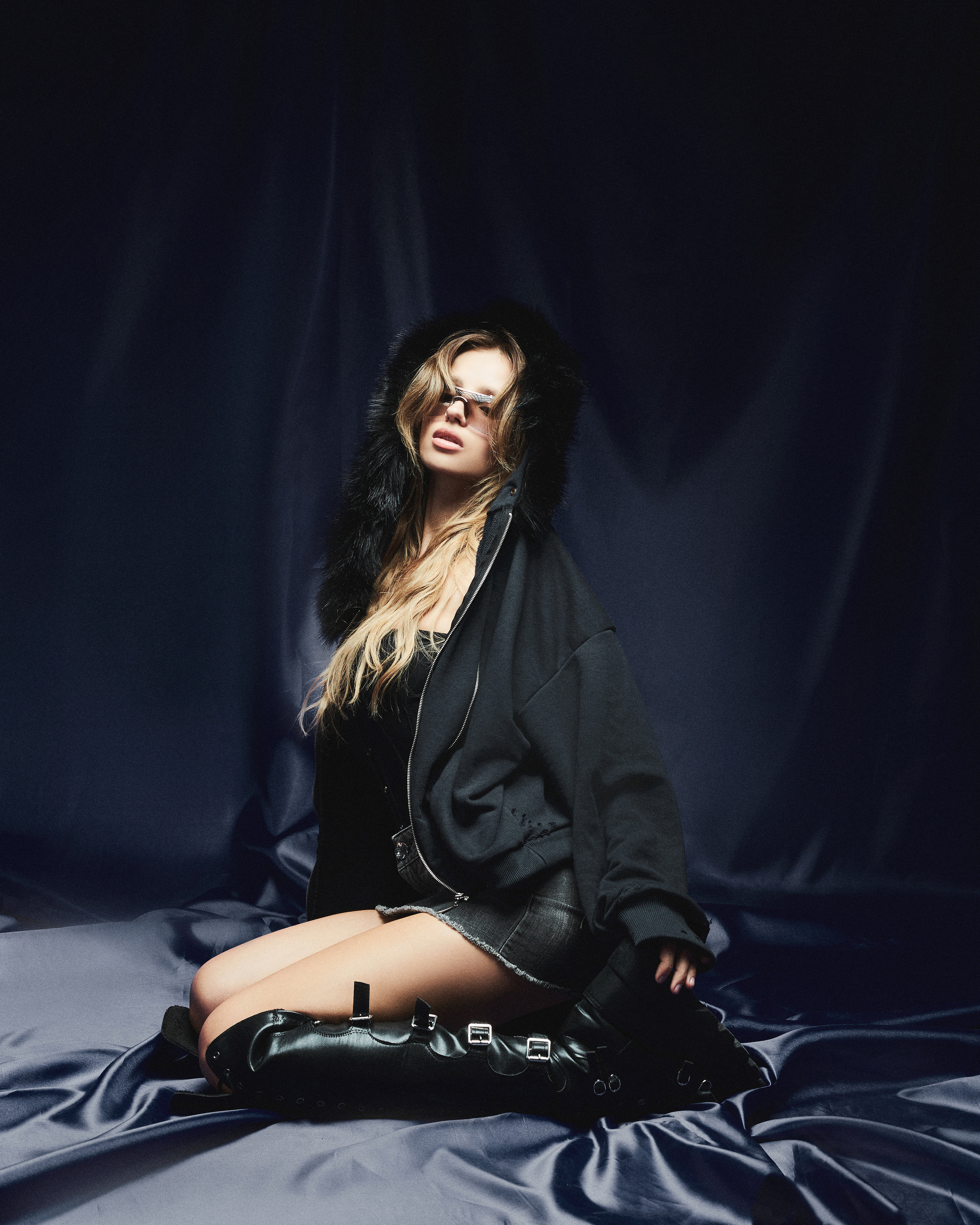 LOVV66 X ARIGINS. DINIS MUSTAFIN | PHOTOGRAPHY