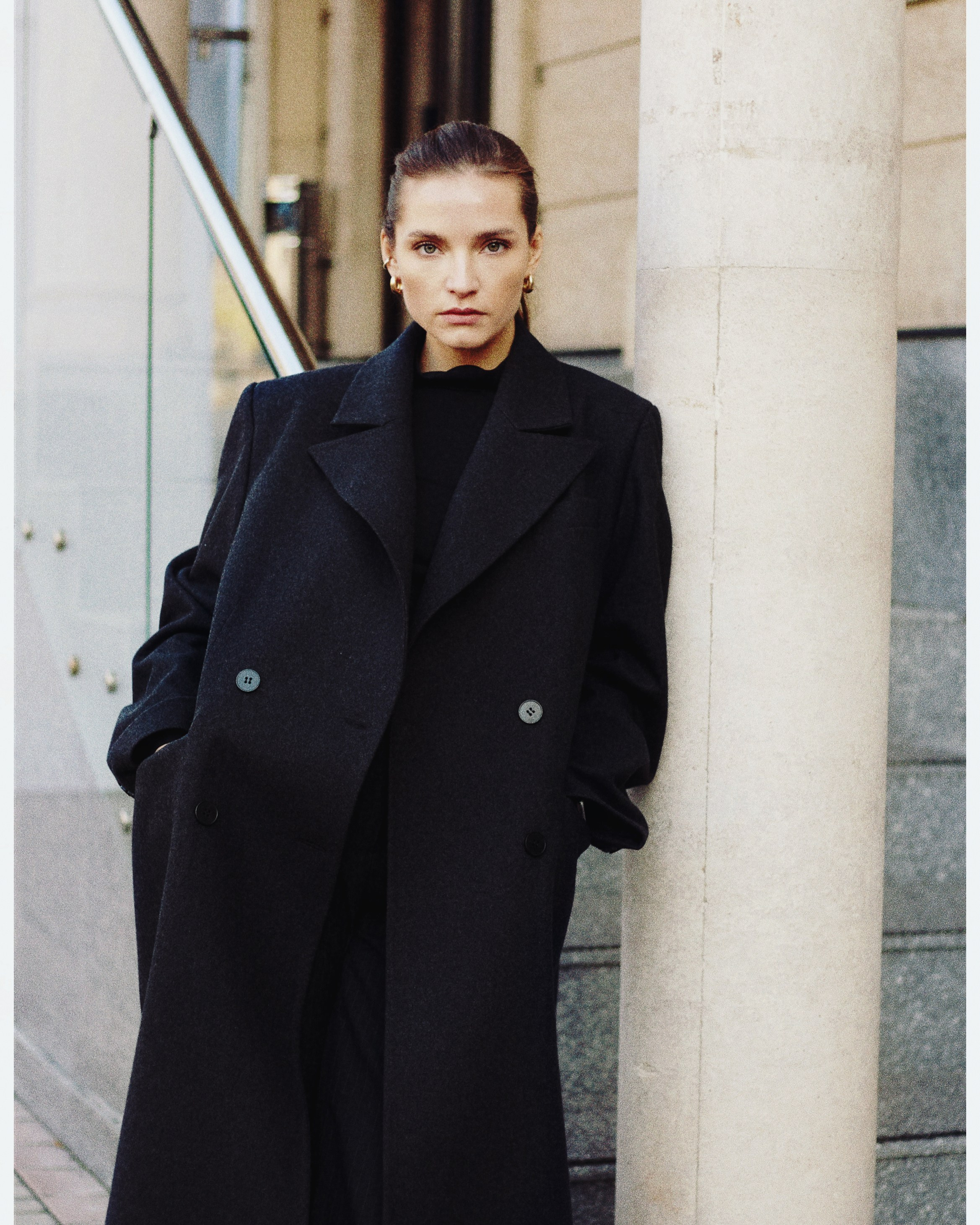 Melin clo. Fashion and advertising photographer