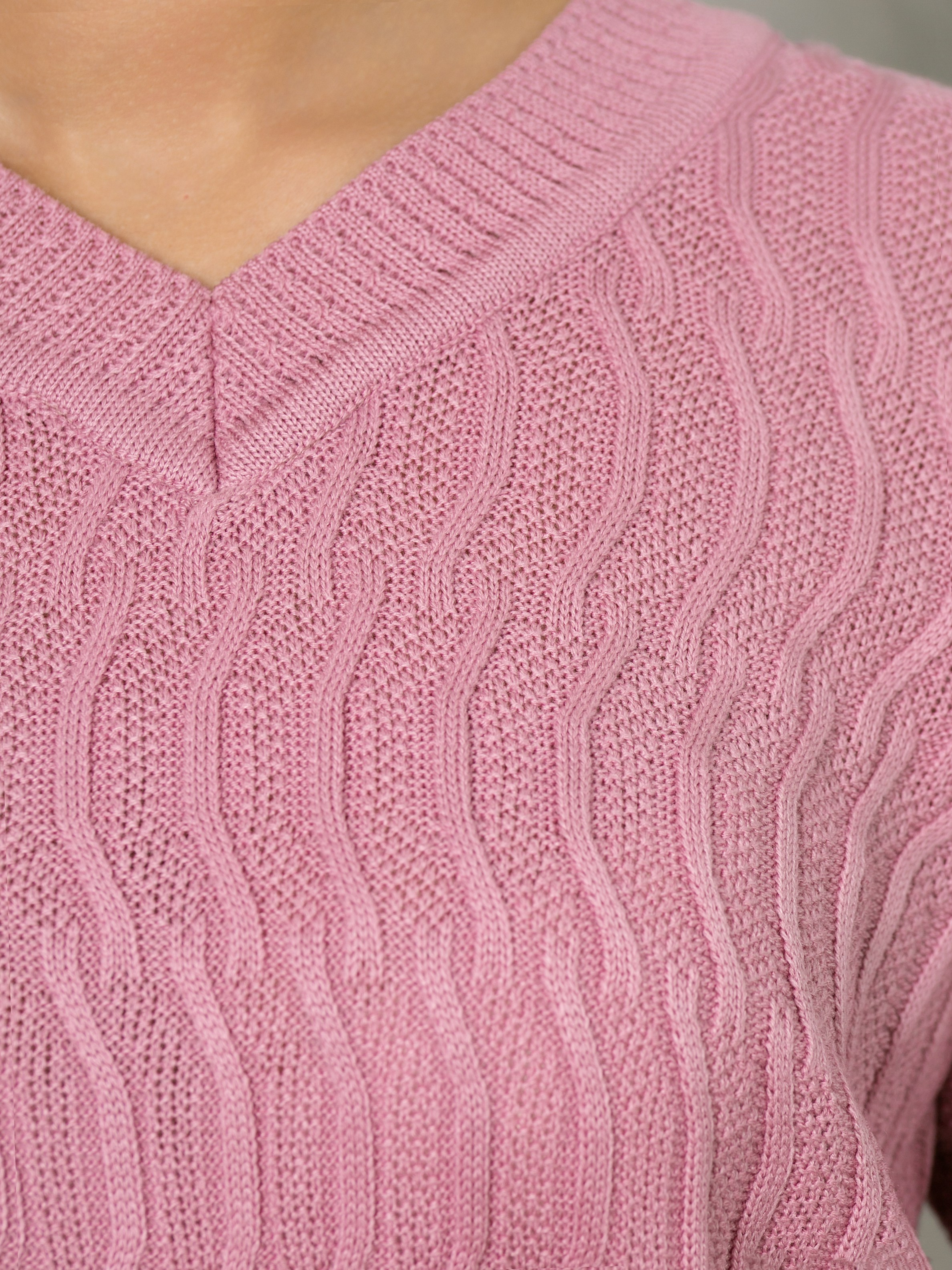 Вязанный трикотаж для маркетплейсов. Предметная, рекламная фотосъёмка в Орле. Предметный фотограф в Орле