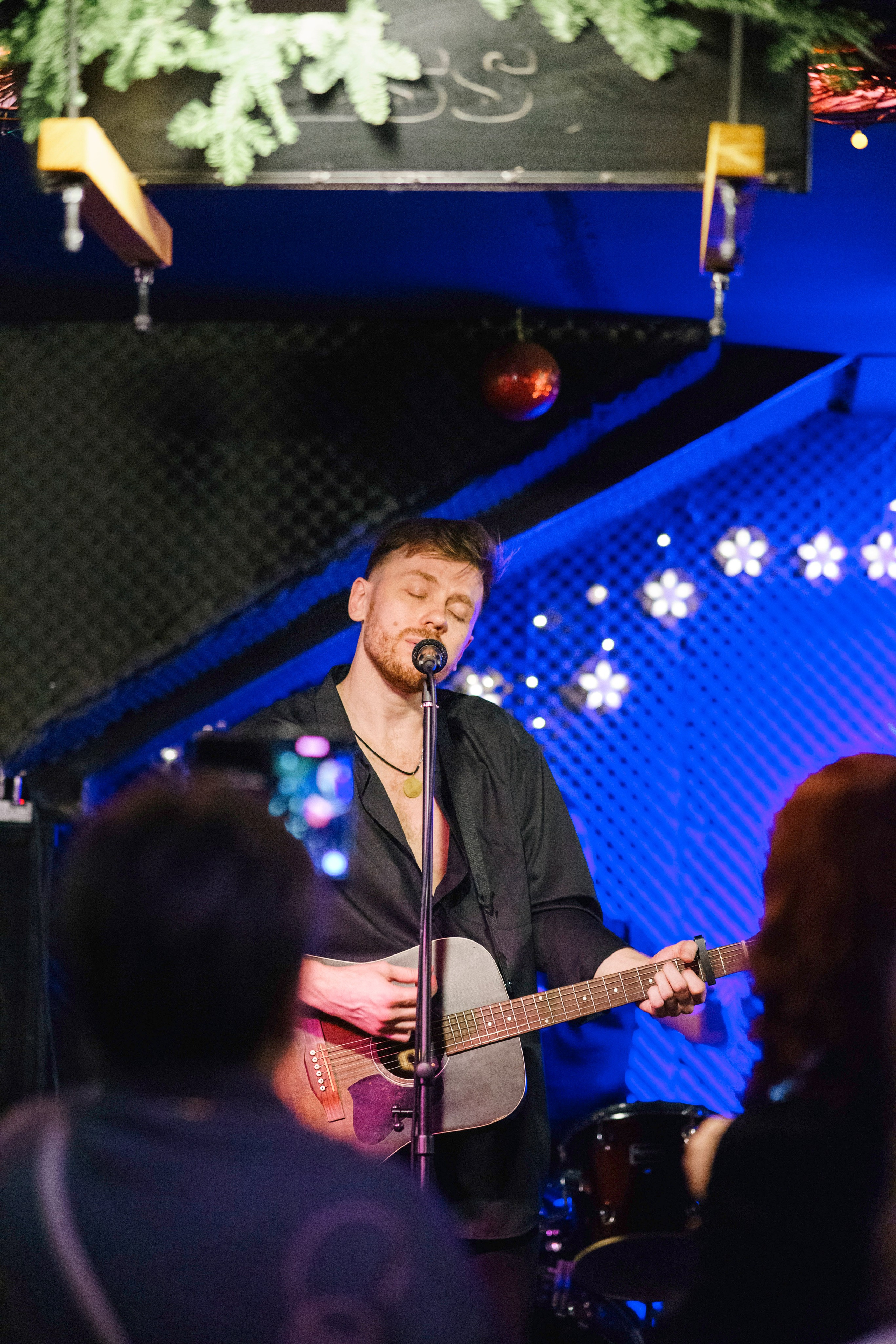 Концерт группы Тони Мак в баре Debaser. Фотограф в Санкт-Петербурге Ибрагимова Алина