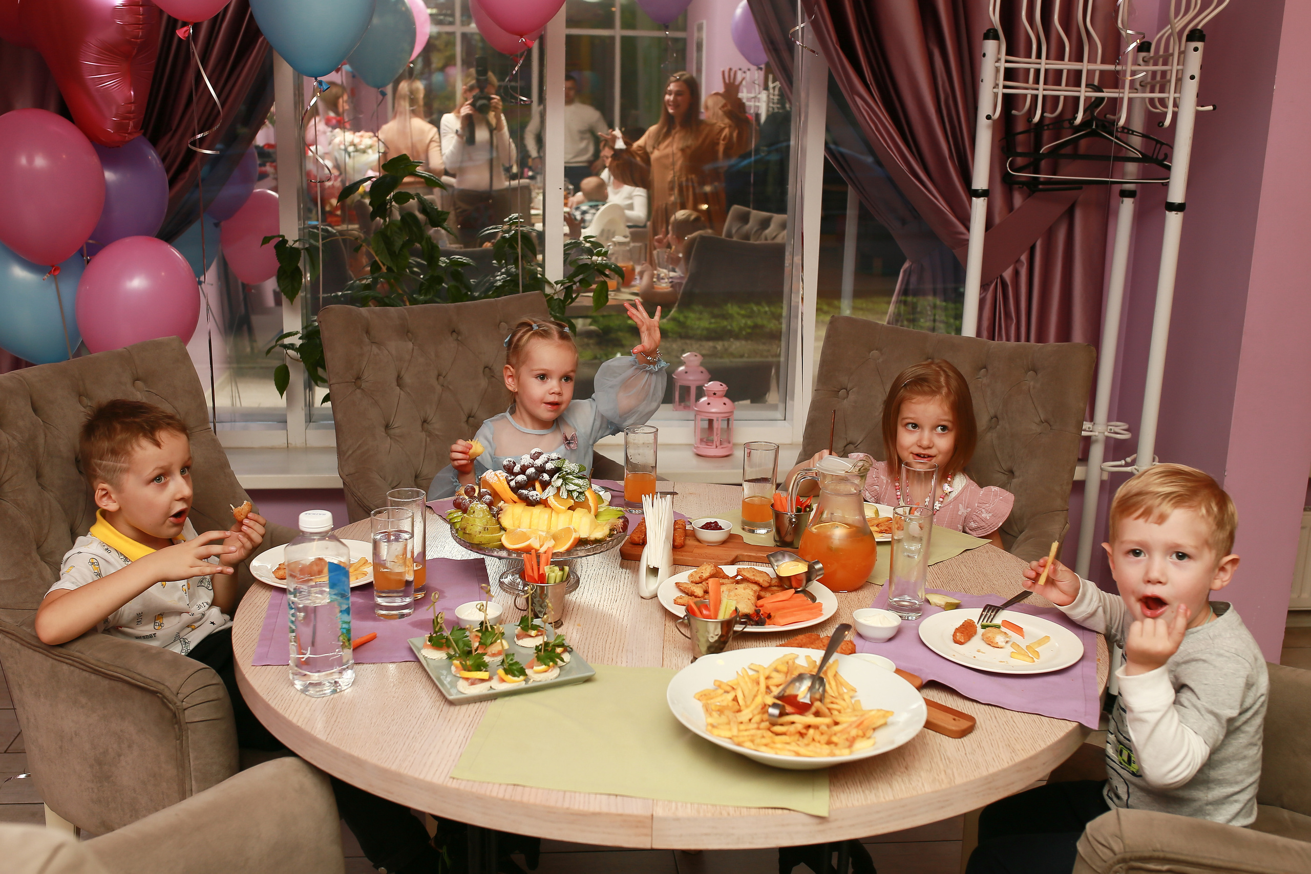 Алисе 4 года. Фотограф Москва Лара Чайка