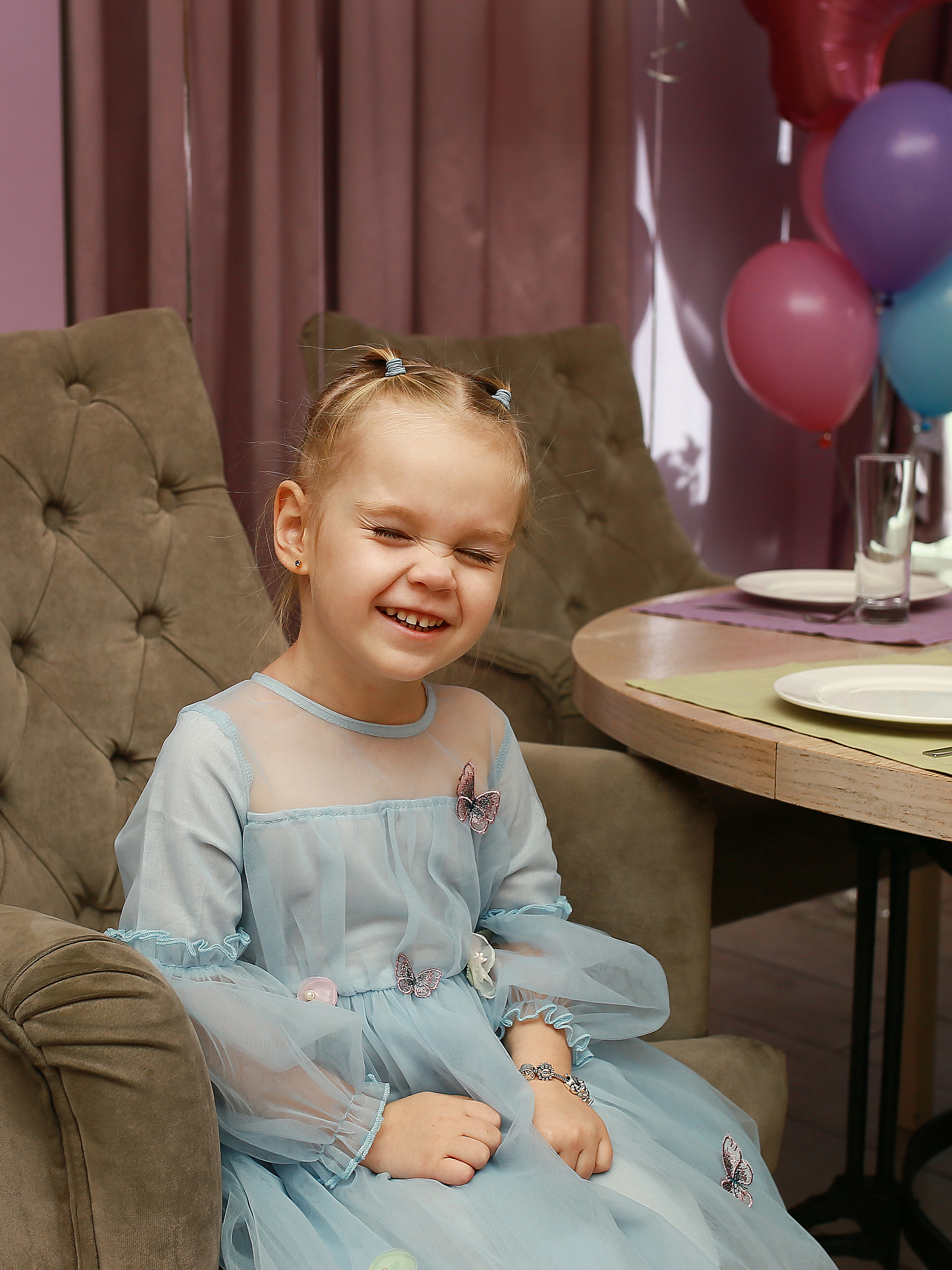 Алисе 4 года. Фотограф Москва Лара Чайка