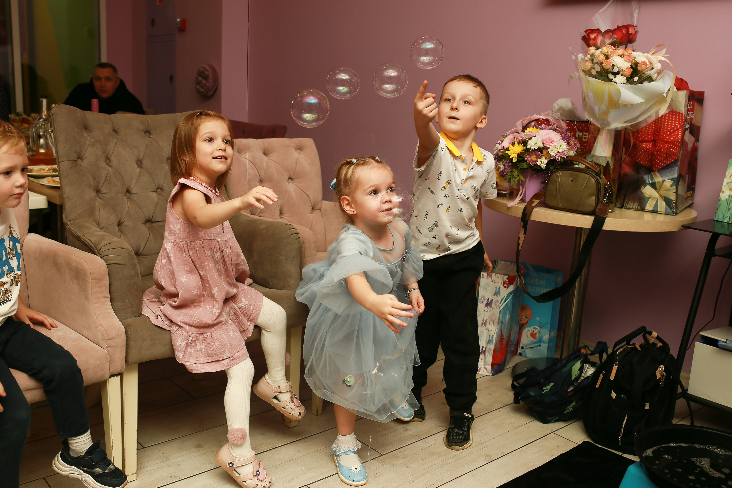 Алисе 4 года. Фотограф Москва Лара Чайка