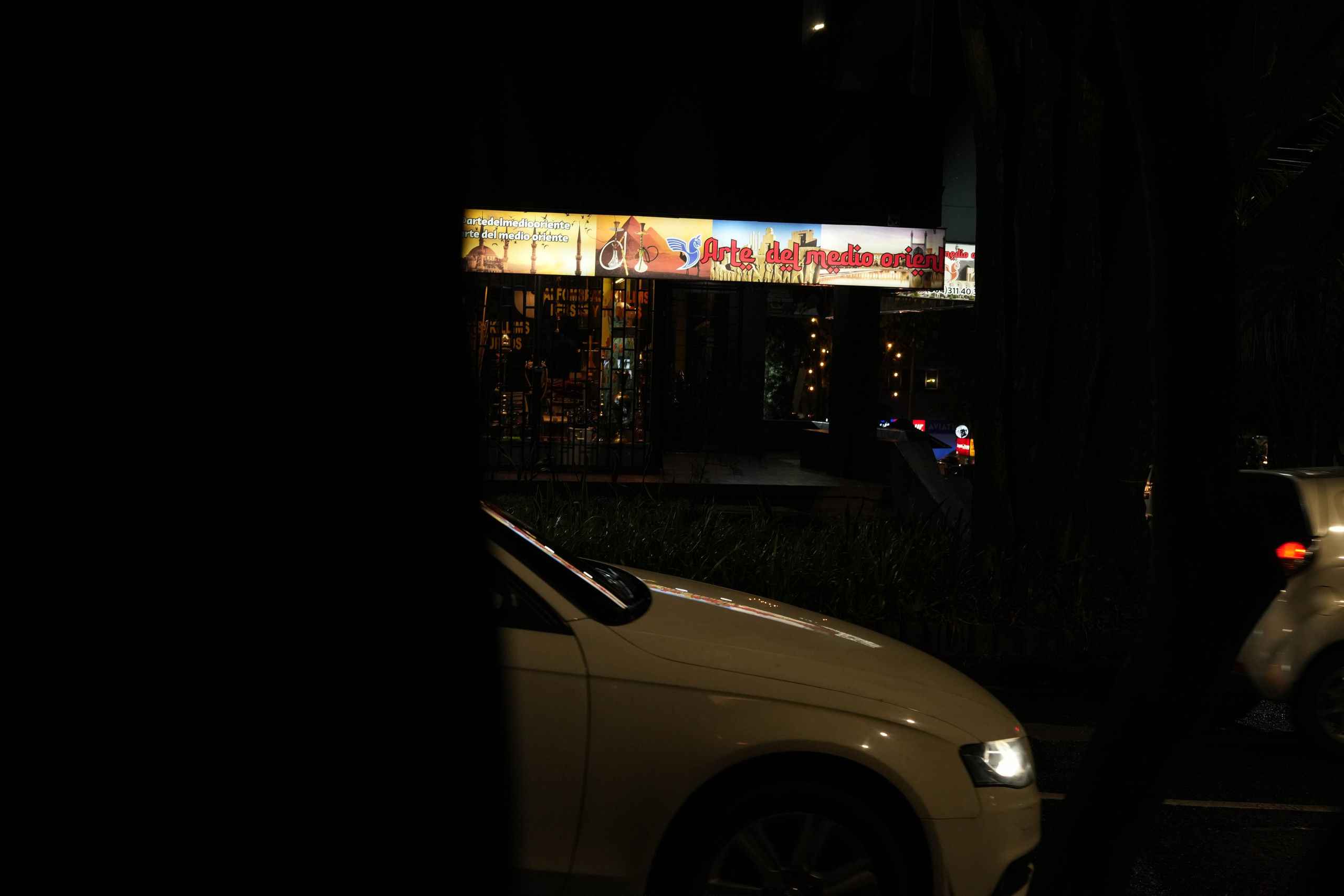 Olivia and Zack / 2 day. Wedding Photographer in Barcelona and Medellin