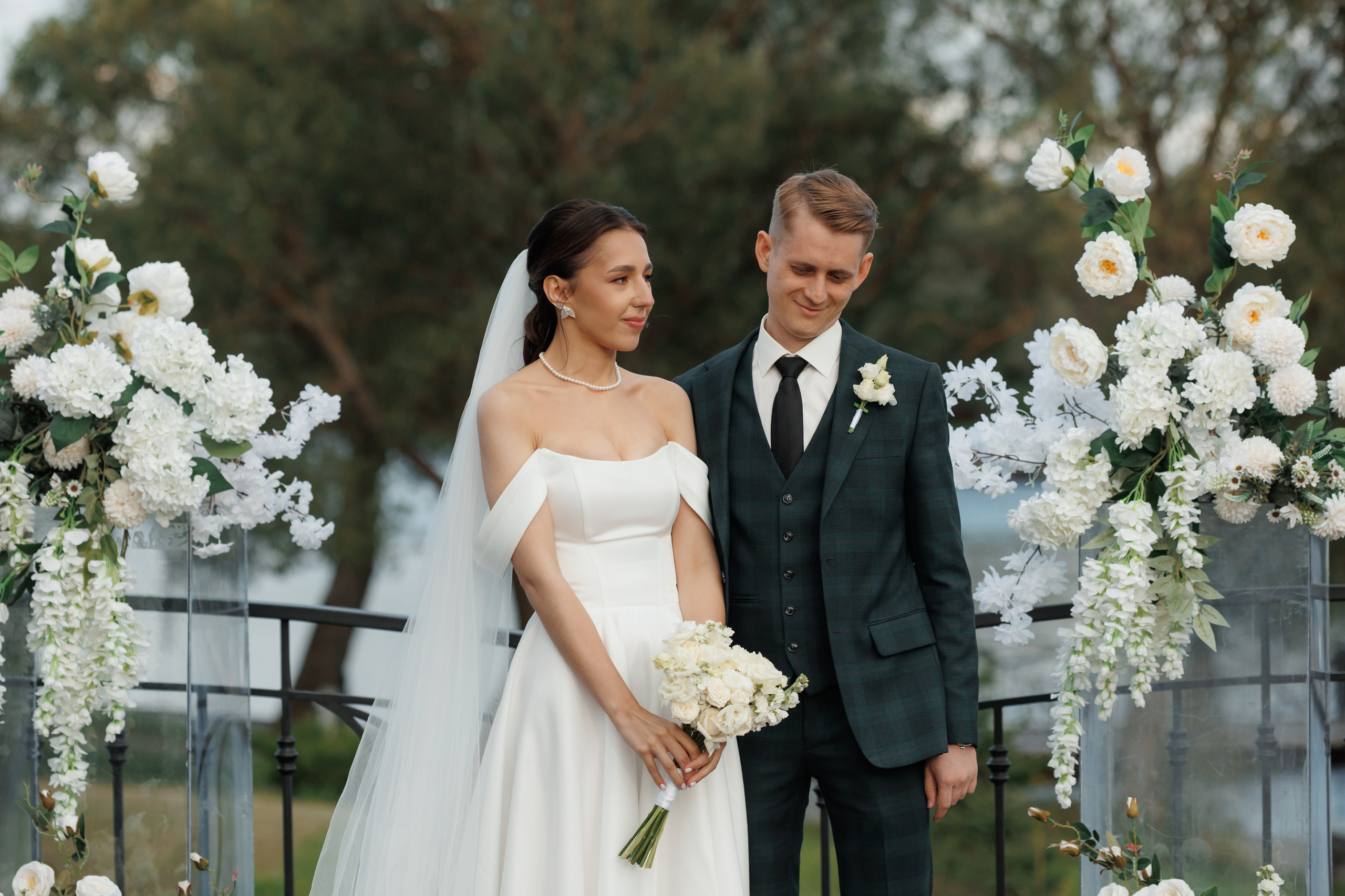 Регистрация в отеле Fish Point, ЗАГС Бутово, прогулка в Остафьево. Свадебный и репортажный фотограф (Москва, Королев и другие)