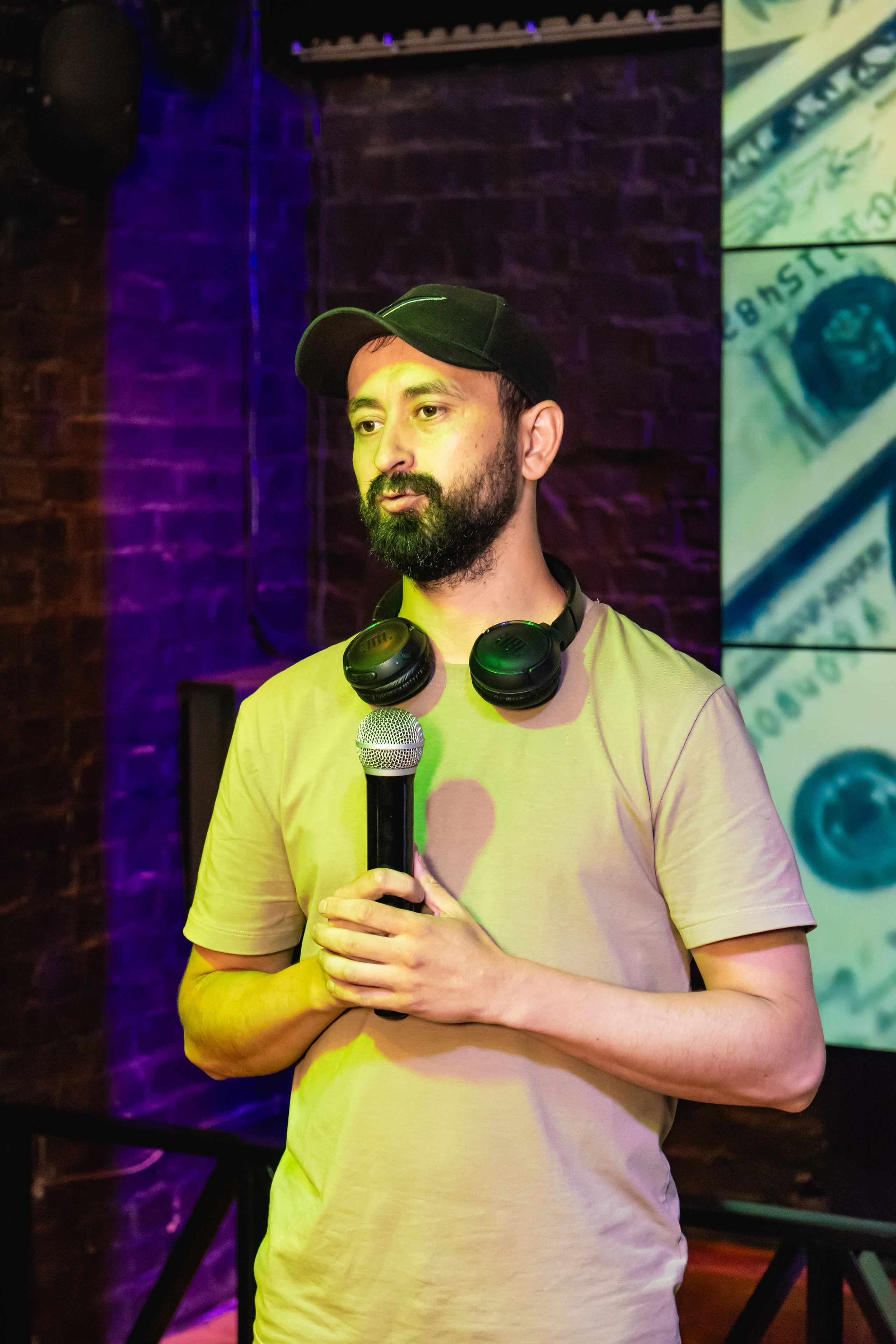 Выпускной Delta. Занимаюсь профессиональной фотографией и живу рядом с Байкалом. Работаю в разных жанрах