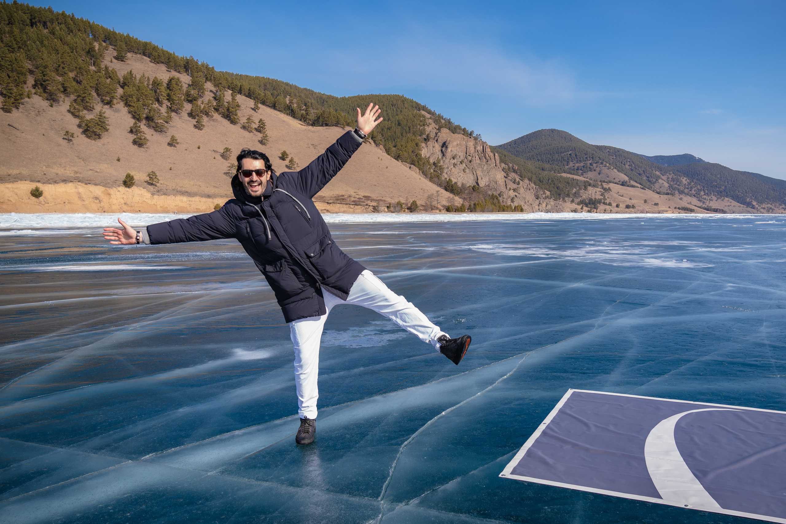 Байкал. Листвянка. Прогулка на Хивусах. Занимаюсь профессиональной фотографией и живу рядом с Байкалом. Работаю в разных жанрах