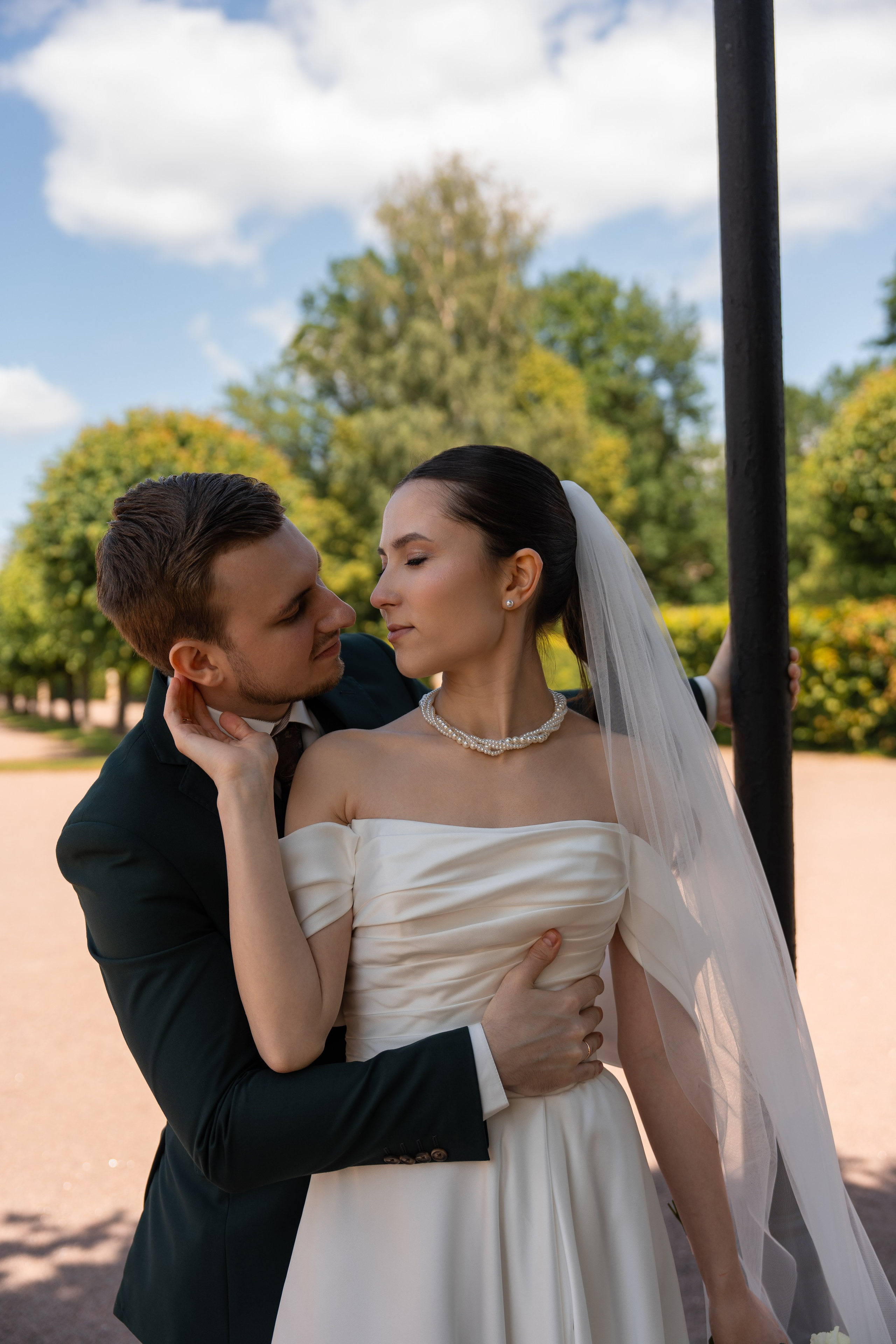 Влад и Илина в Кусково. Свадебный фотограф в Москве Анна Полушина