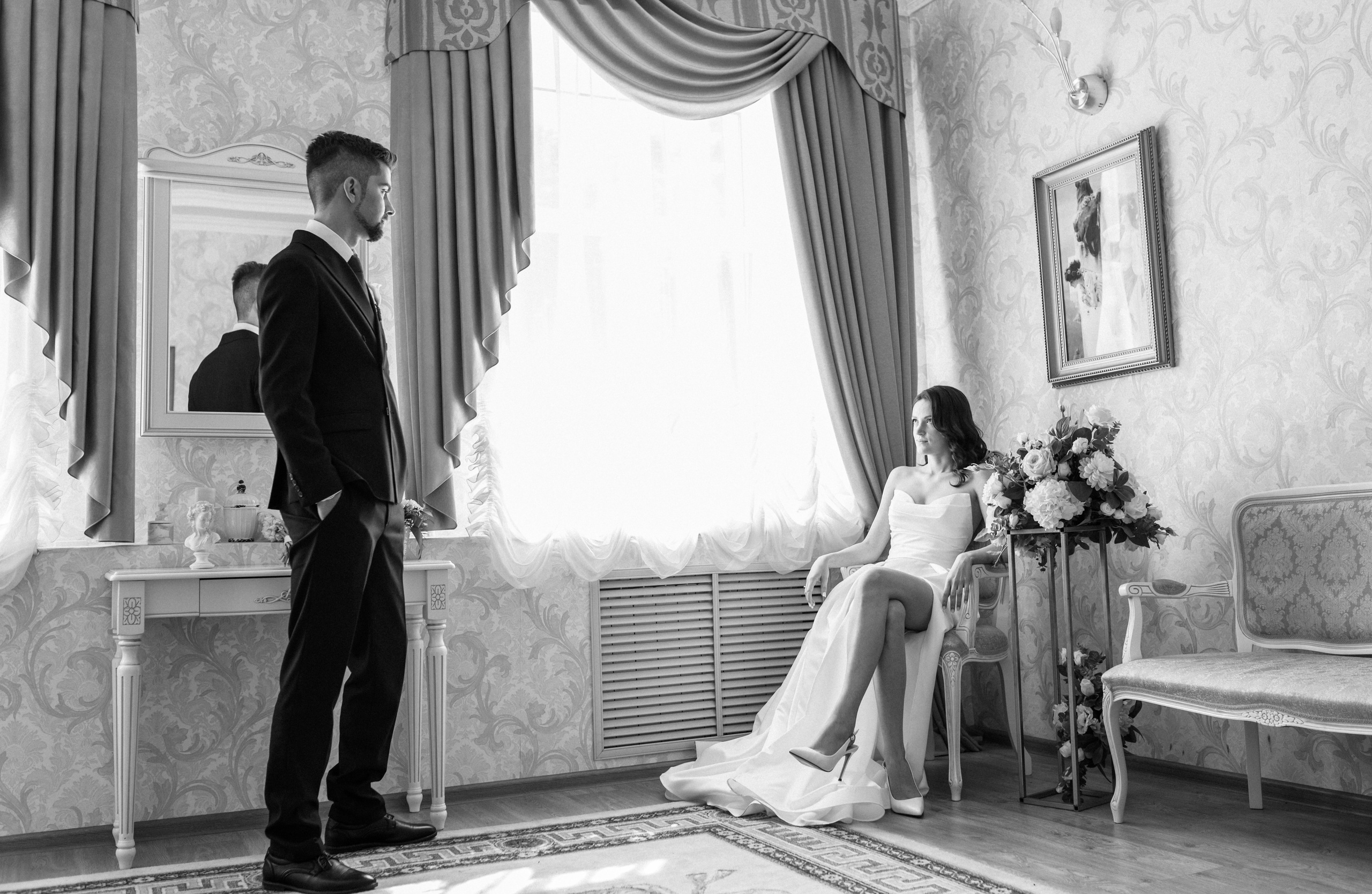 Прогулки во время свадебного банкета. Happiness is in the moments