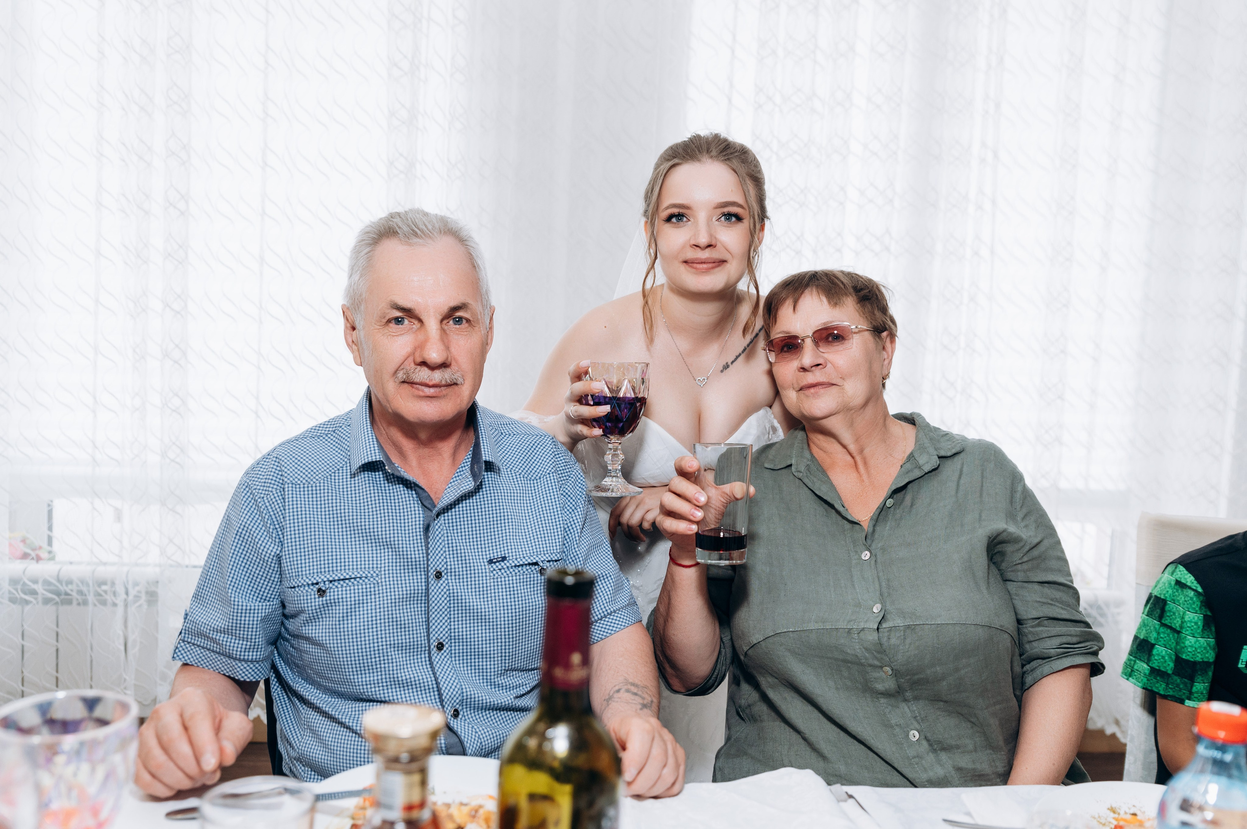 Прогулка, регистрация, банкет. Фотограф в Новосибирске