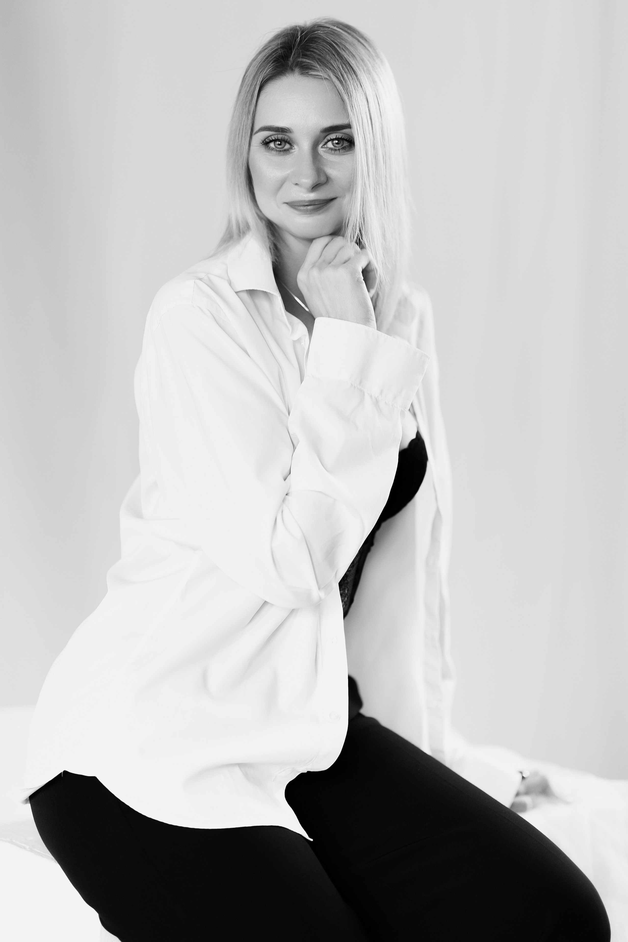 ЧБ Серия в фотостудии. Профессиональный фотограф Надежда Антонова