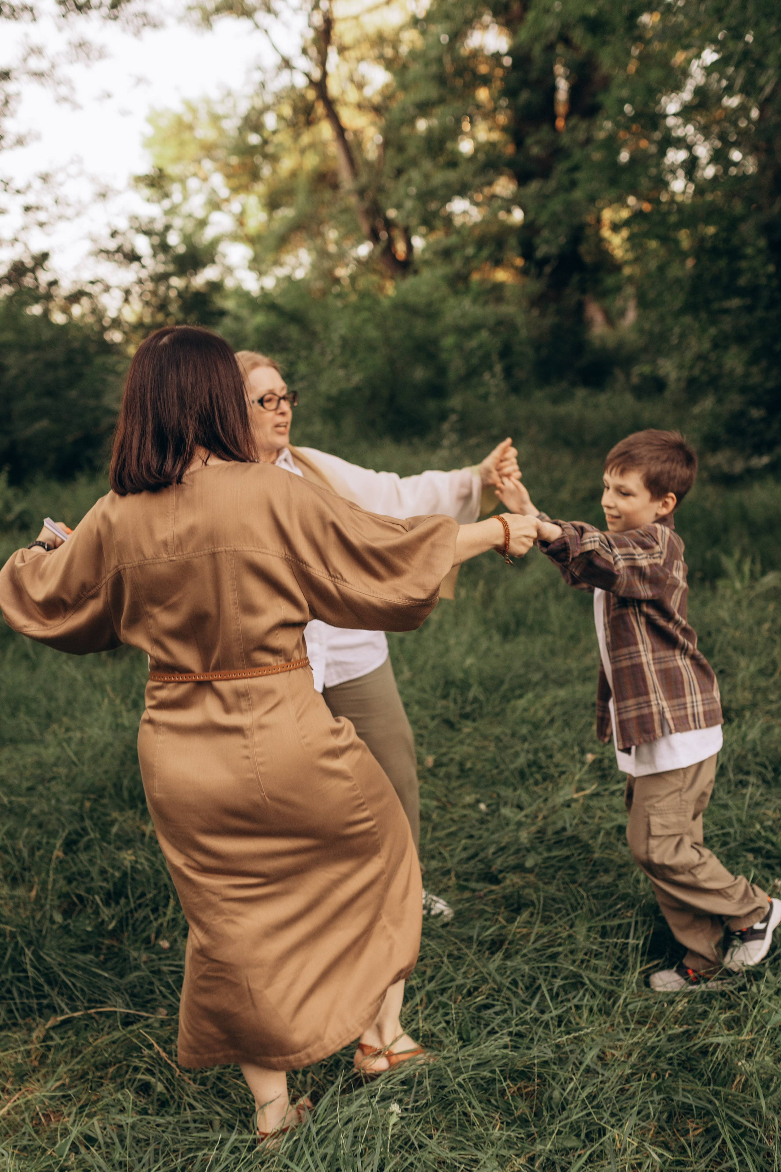 Прогулка по Ртищевскому пруду с прекрасной семьёй Ларисы её мамой и сыном Глебом. Фотограф в Ставрополе Svetlana Matveeva
