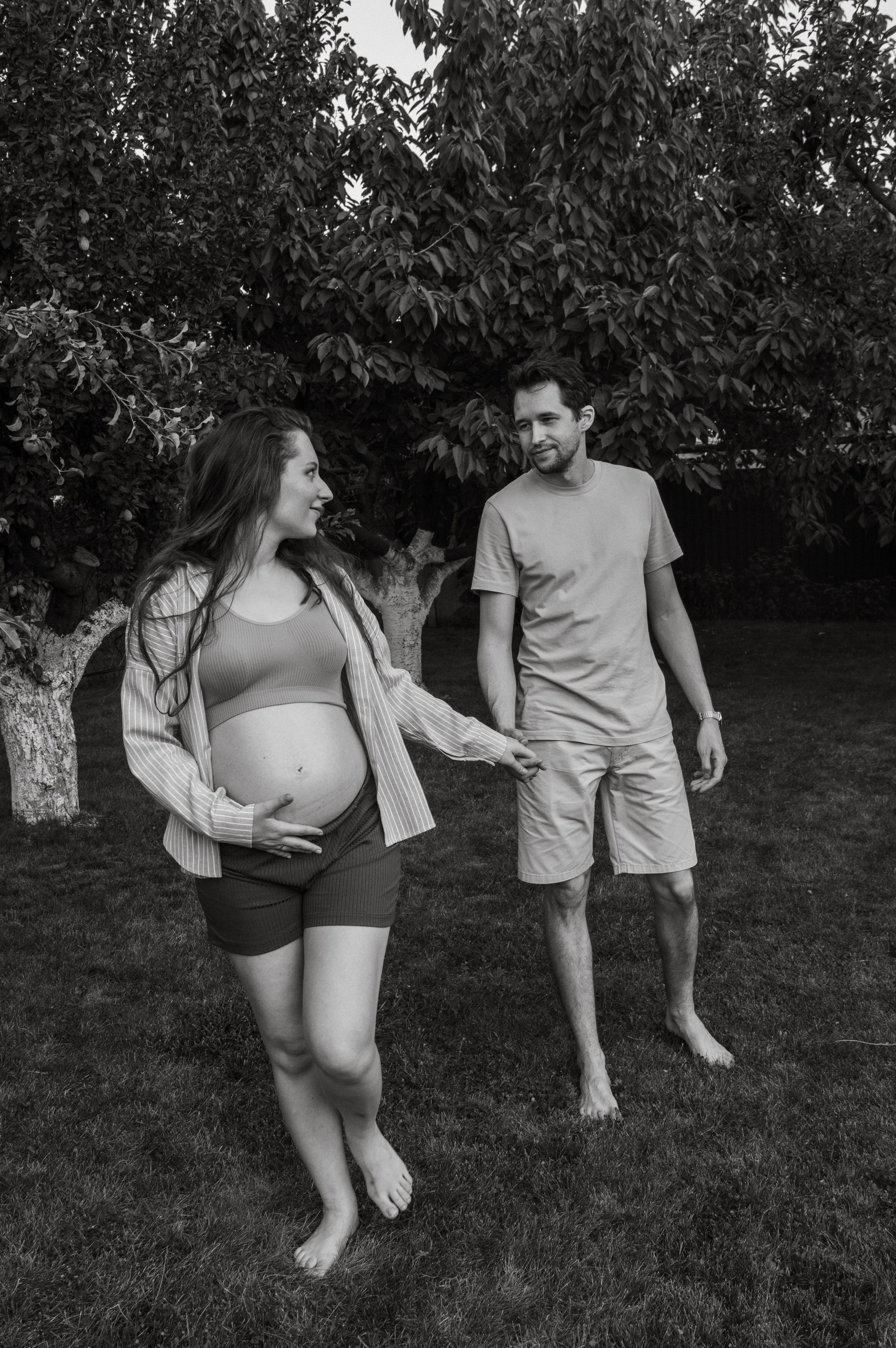 Love-story в саду. Фотограф Анастасия Лощакова в Москве