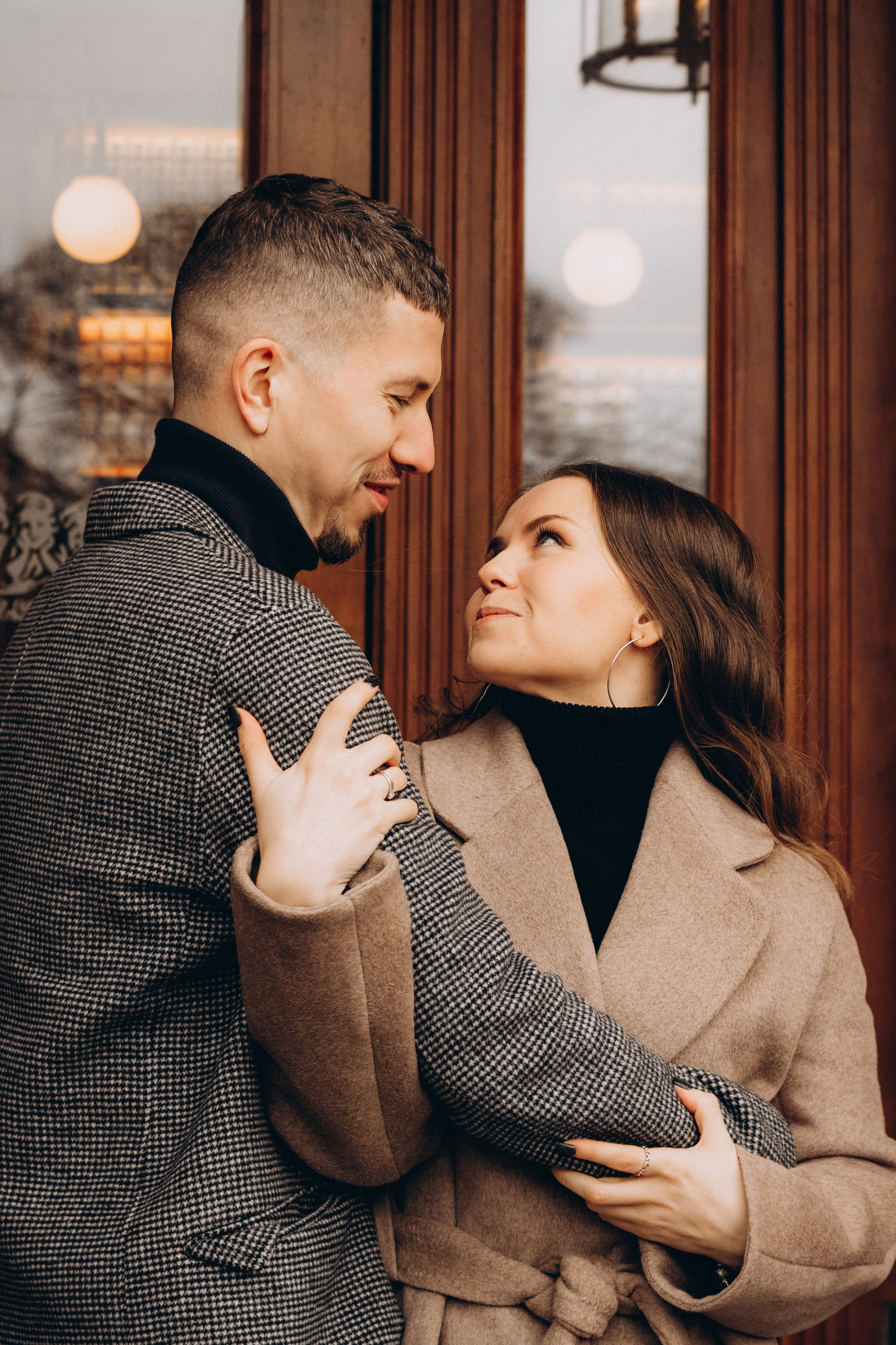 Вероника и Иван — Lovestory в историческом центре Петербурга. Фотограф Юлия Попова — JP Creative — хранитель семейной хроники в Петербурге