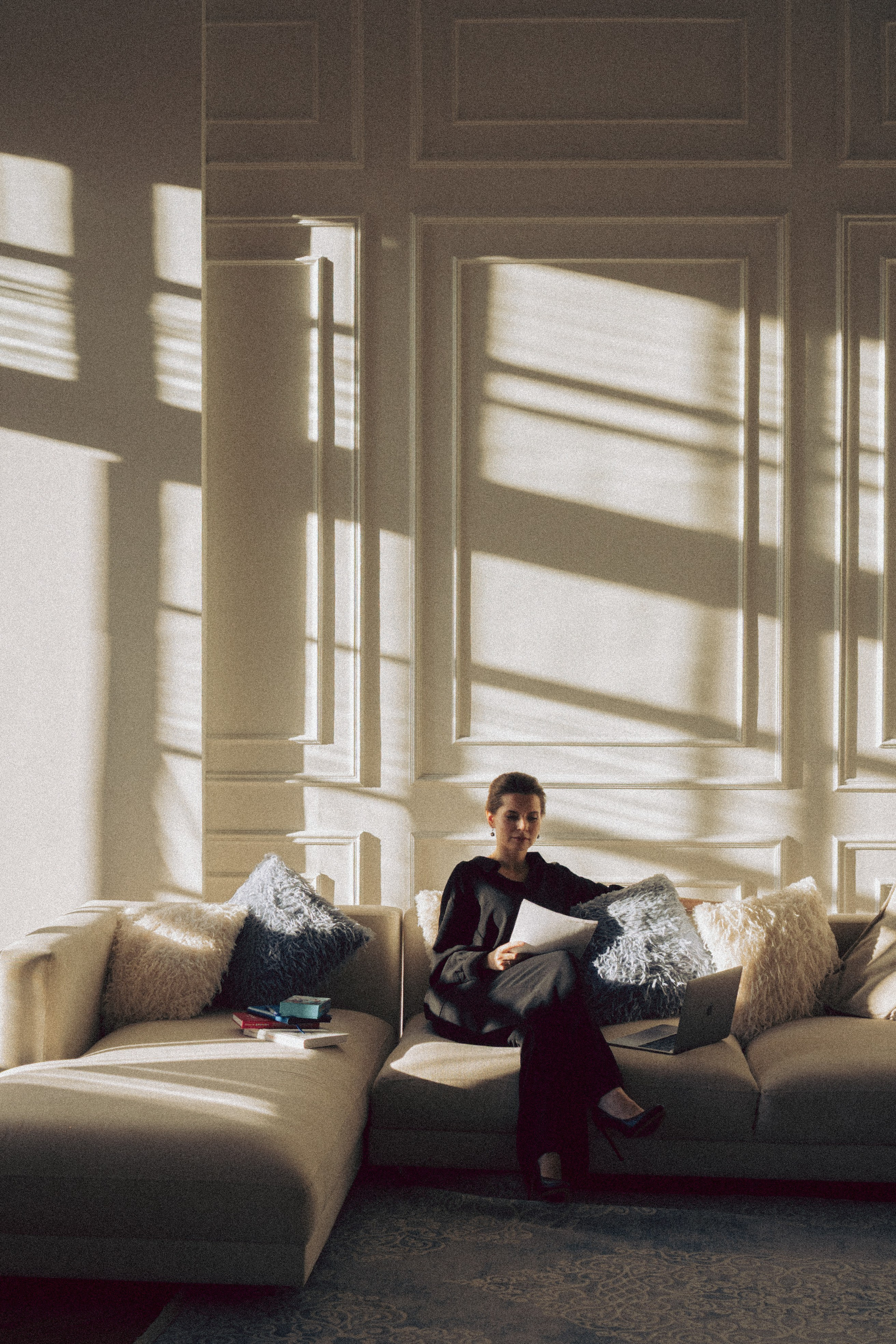 ФОТОСЕСИИЯ В СТУДИИ ДЛЯ ДЕВУШКИ ПСИХОЛОГА. Профессиональный фотограф, Санкт-Петербург — Виктория Богомолова