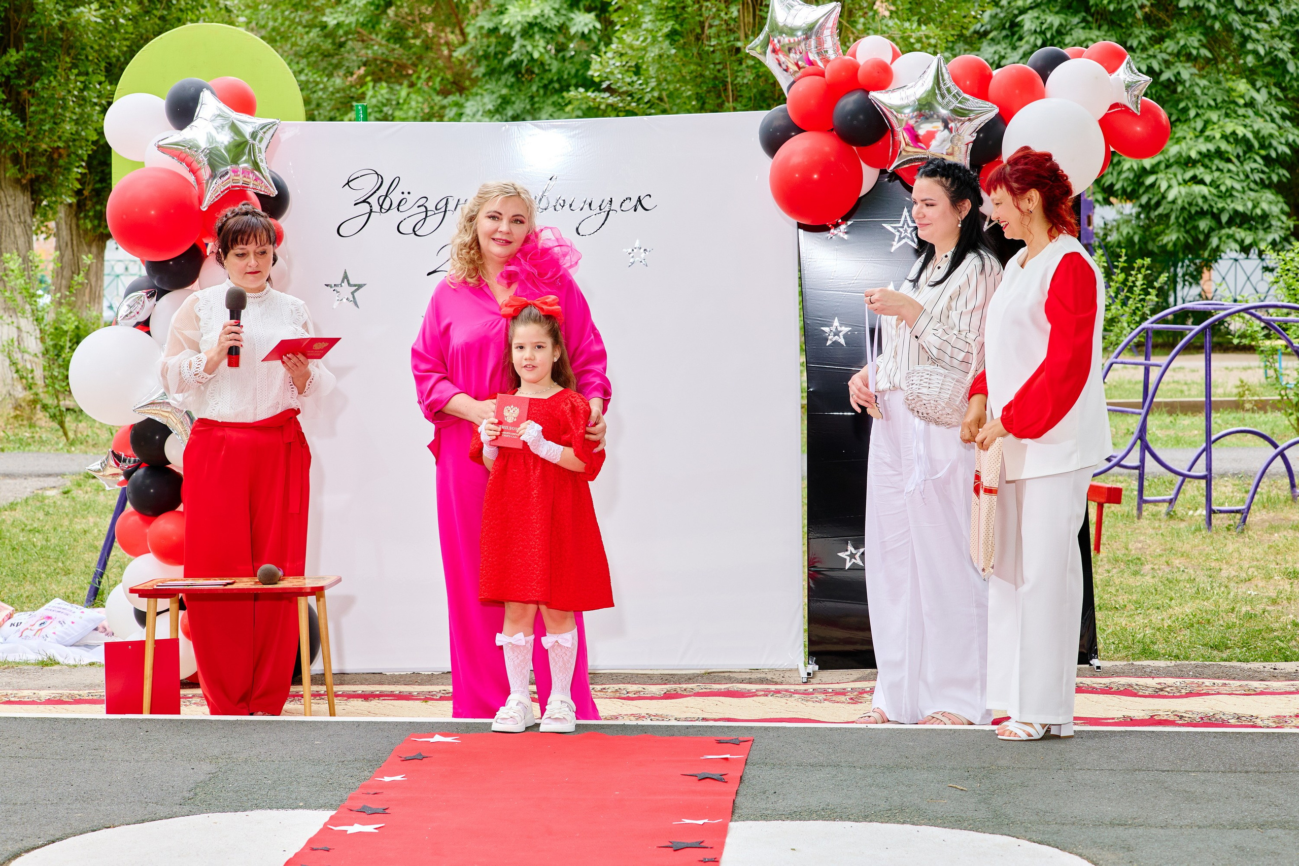 Выпускной 45 сад. Фотограф Выпускные альбомы Таганрог Сергей Коробченко