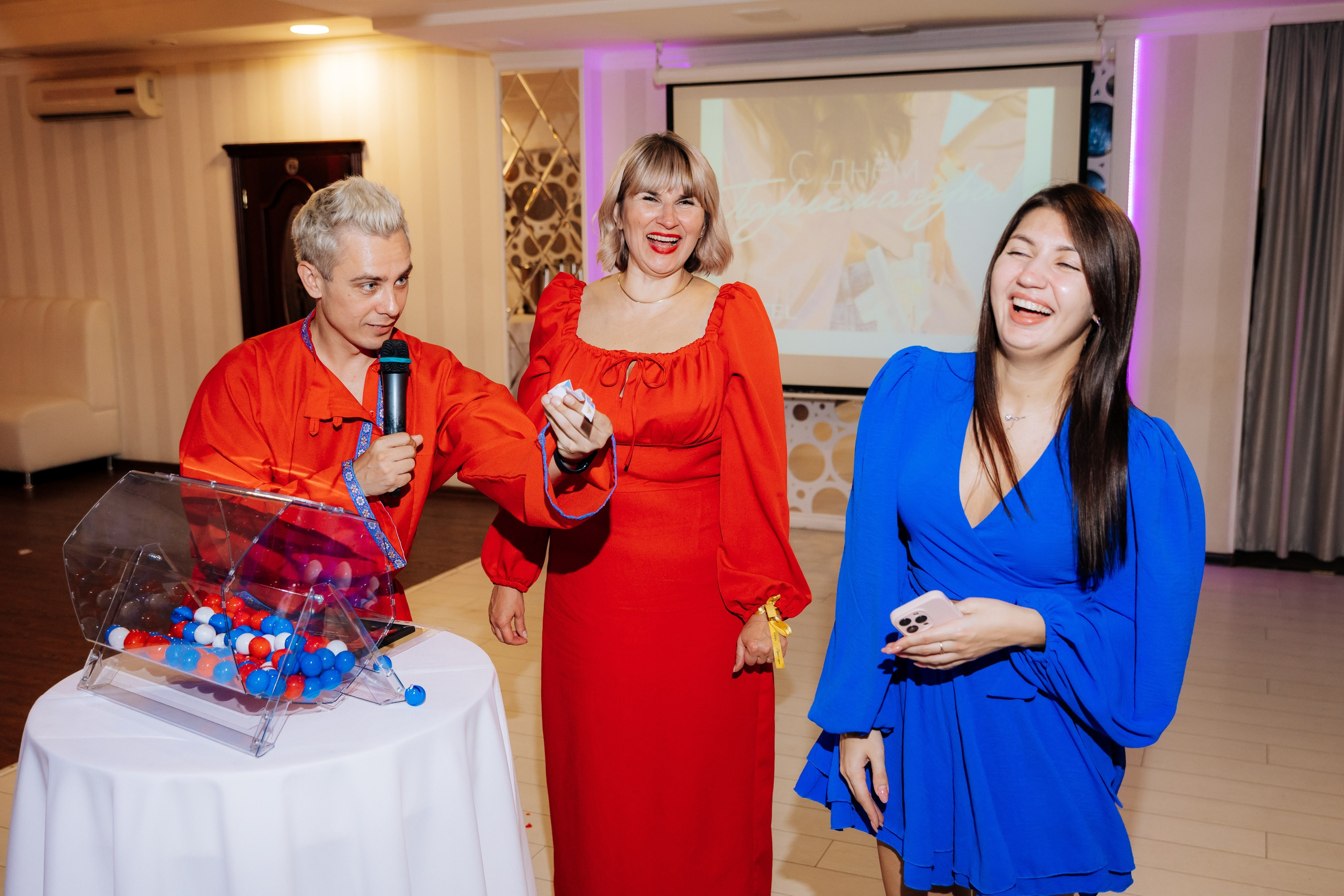 День парикмахера. Свадебный и репортажный фотограф в Омске. Червоткин Никита