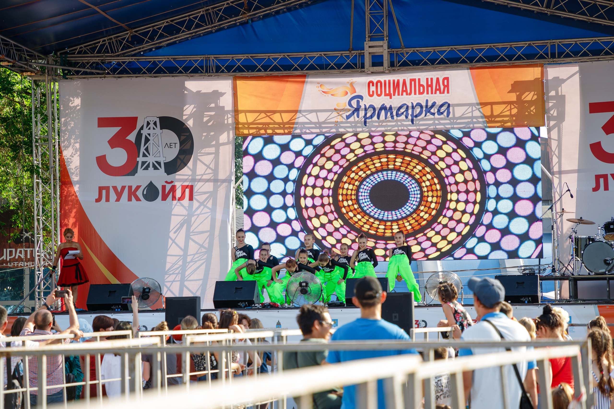 Социальная ярмарка | Лукойл. Фотограф Евгений Шеин | Астрахань