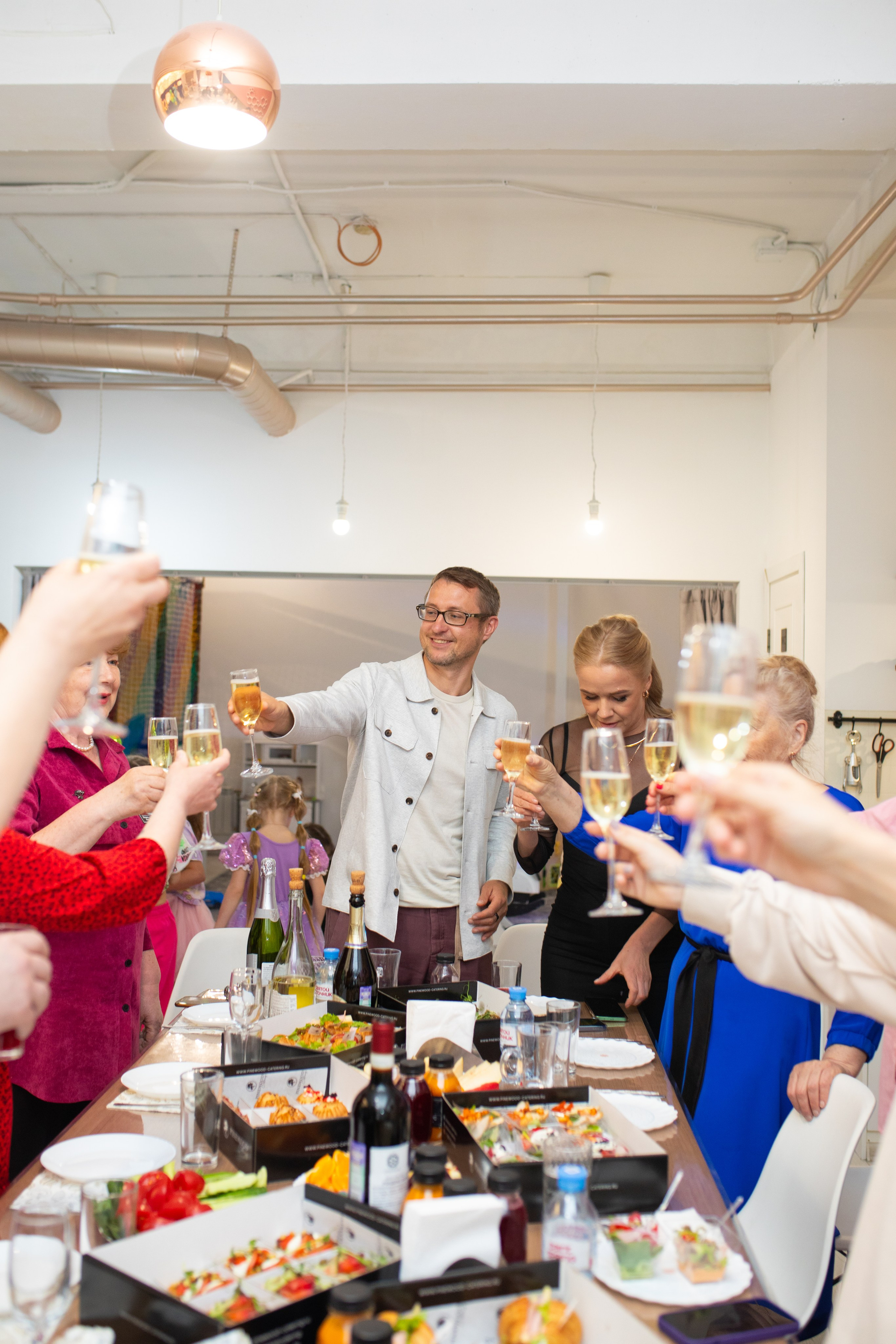 Улыбника -Василисе 6 лет!. Фотограф в Новосибирске Ася Зверева