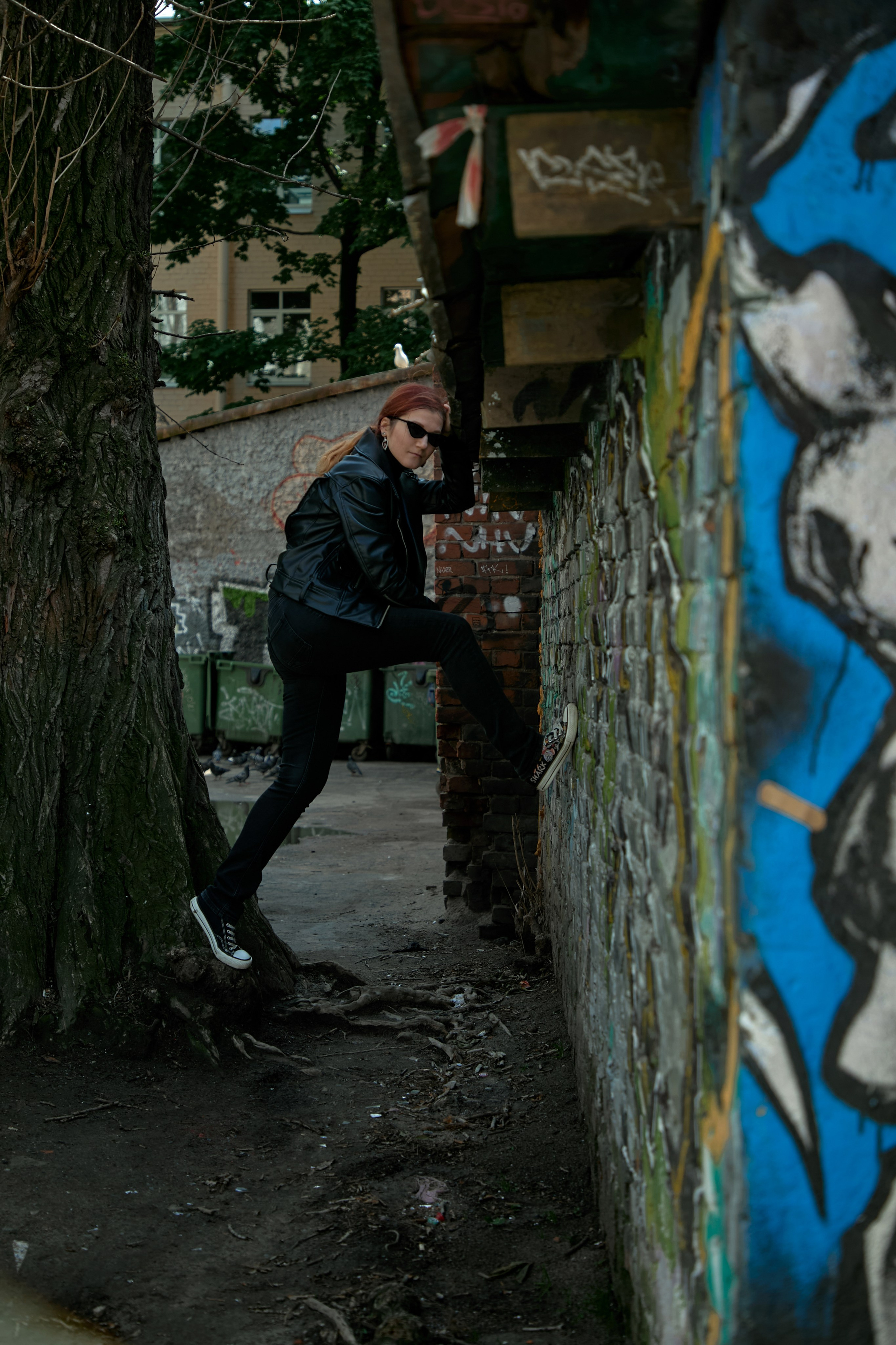 Катерина в Питерском дворе. Портретный фотограф Санкт-Петербург, Пхукет