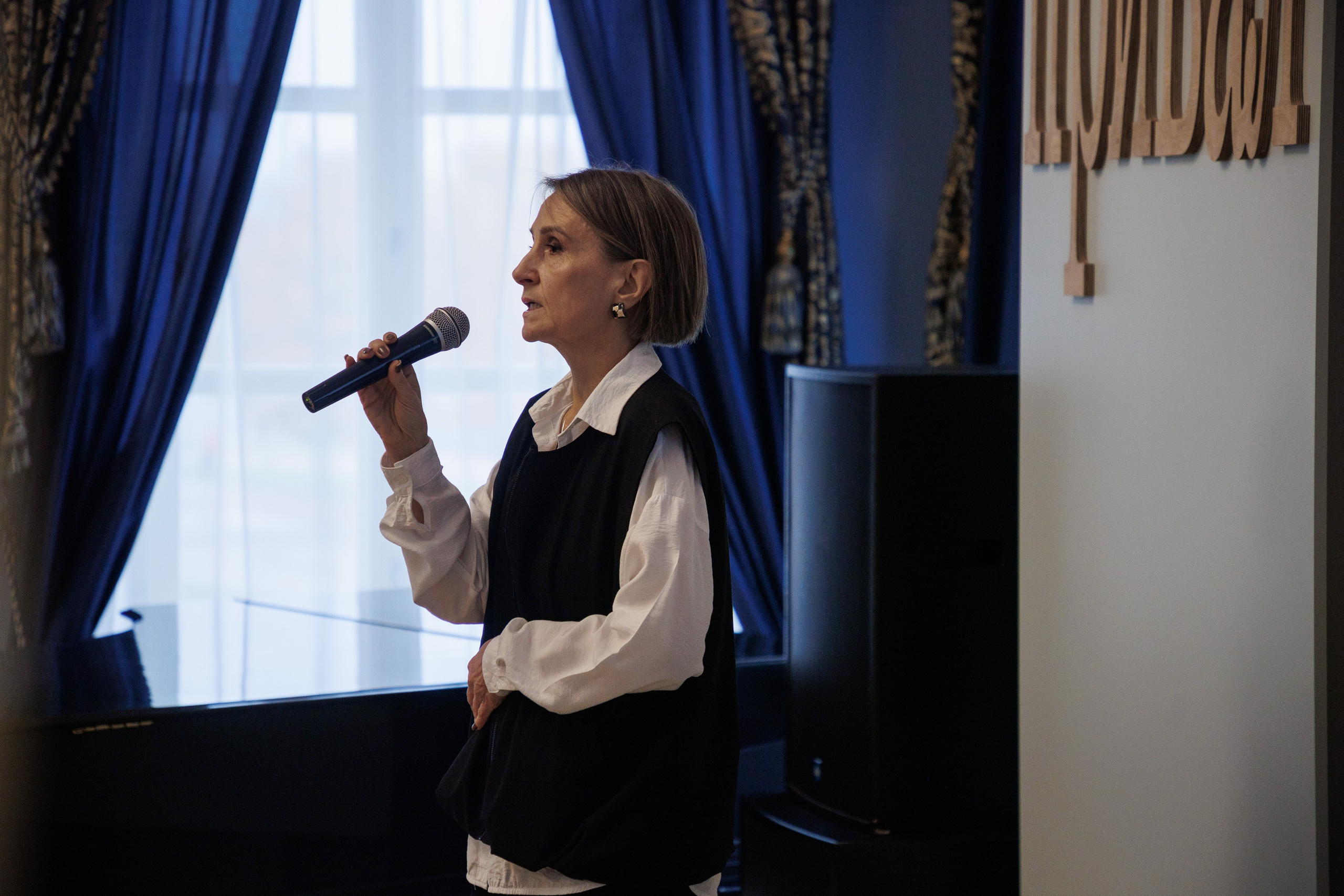 Открытие экспозиции «Путевые заметки. Привал». Фотограф городских и семейных событий Артем Карпухин