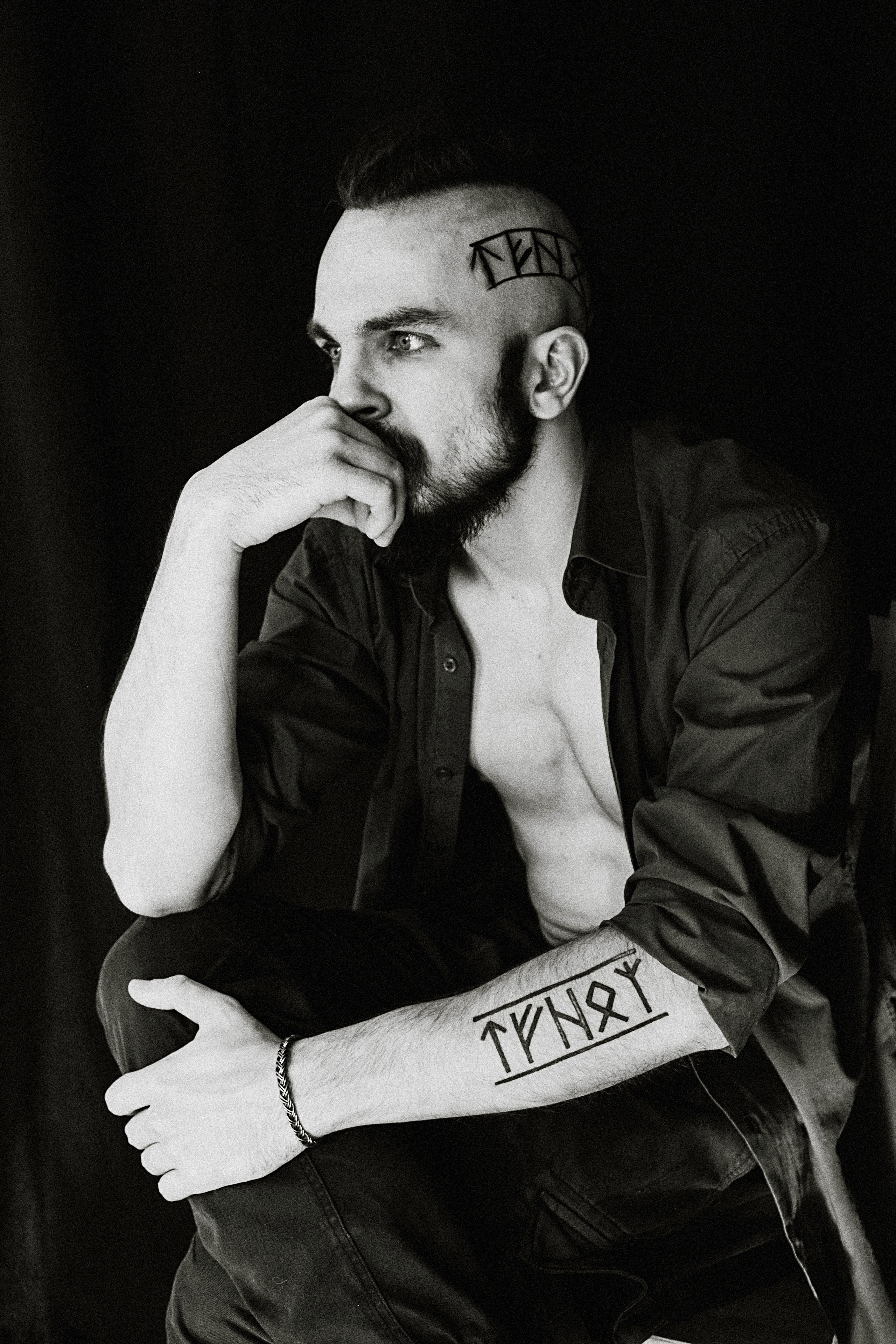 Тема викингов)