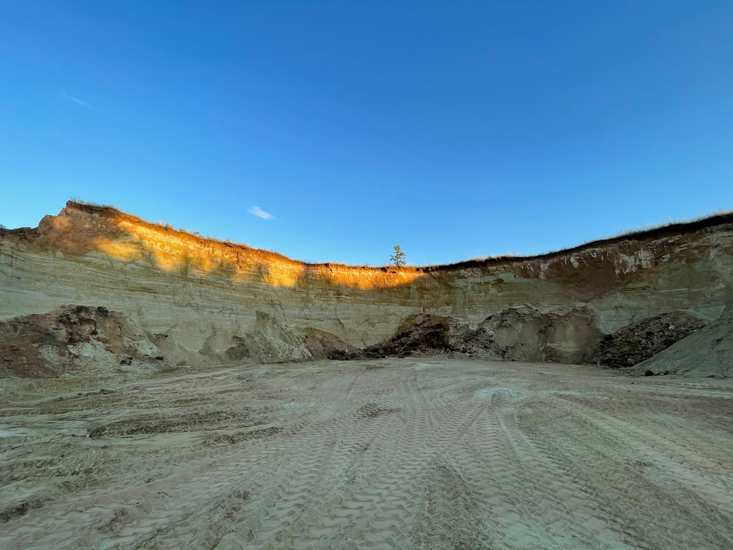 10 903 Пески. Карьер. ВИЗУАЛЬНЫЕ И ЗВУКОВЫЕ РЕШЕНИЯ ДЛЯ БИЗНЕСА И СЪЁМОК ТЕЛЕТЕЛА