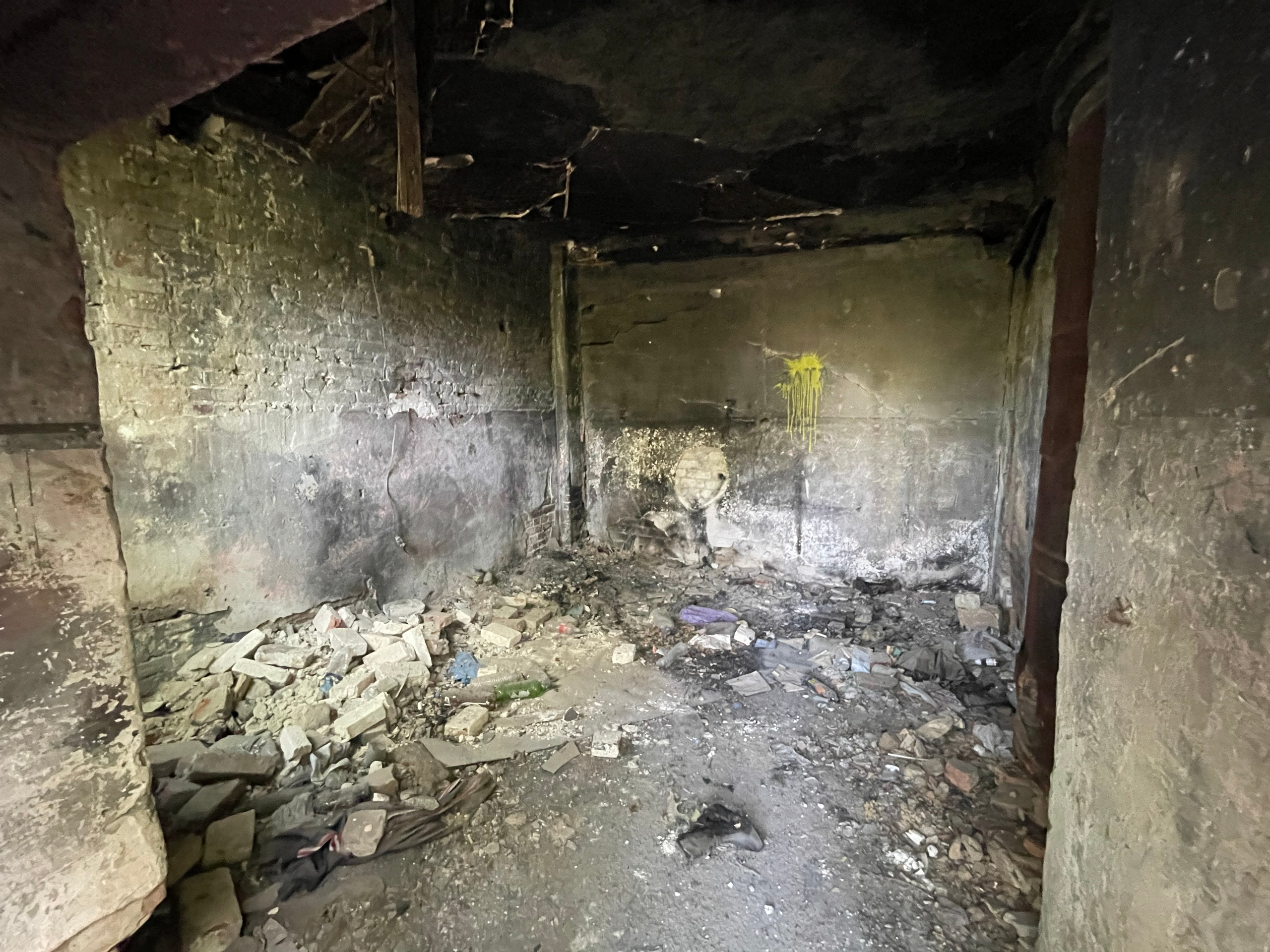 20 103 Заброшенное здание. ВИЗУАЛЬНЫЕ И ЗВУКОВЫЕ РЕШЕНИЯ ДЛЯ БИЗНЕСА И СЪЁМОК ТЕЛЕТЕЛА