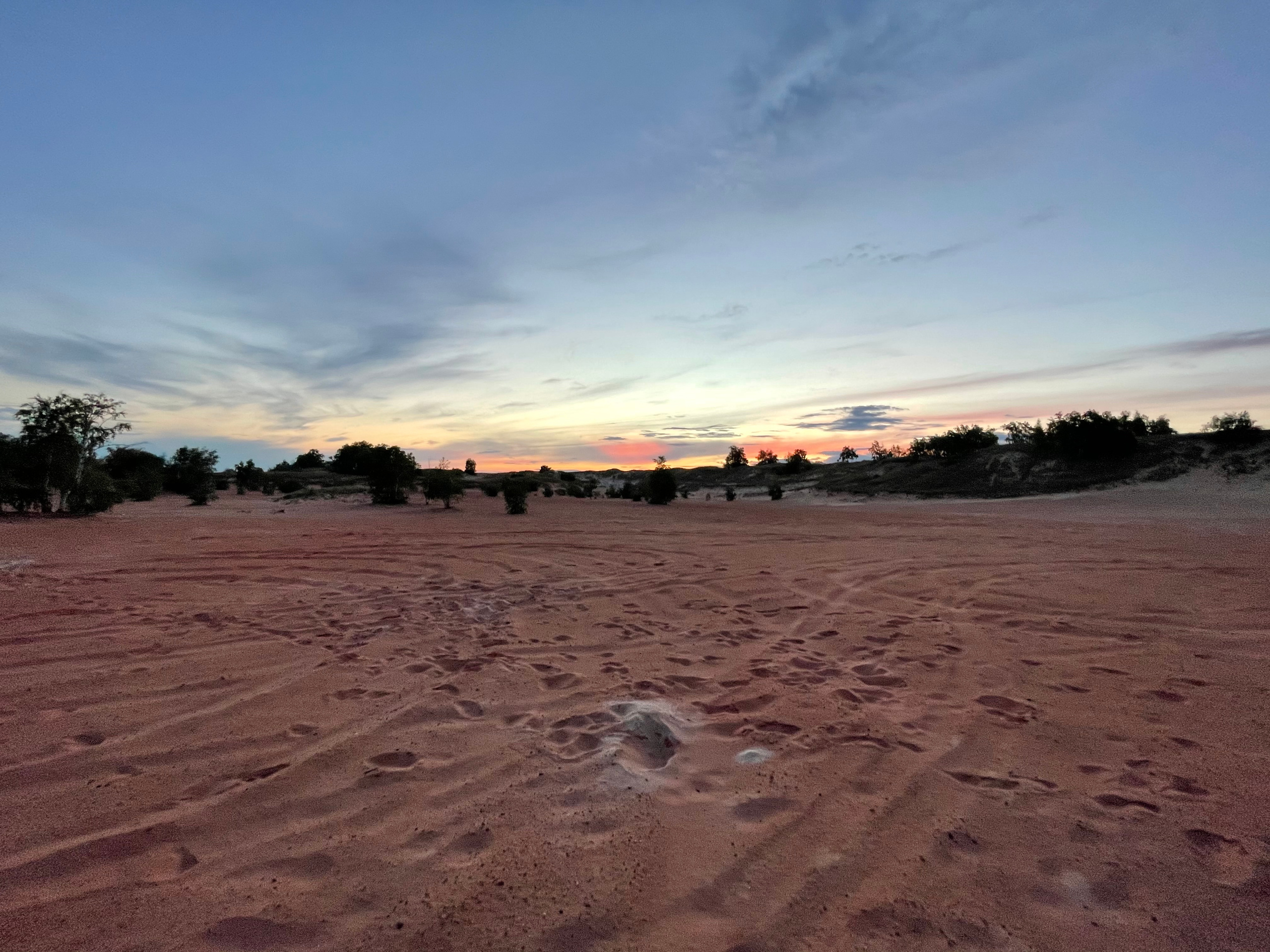 10 950 Пески красные. «Марс». ВИЗУАЛЬНЫЕ И ЗВУКОВЫЕ РЕШЕНИЯ ДЛЯ БИЗНЕСА И СЪЁМОК ТЕЛЕТЕЛА