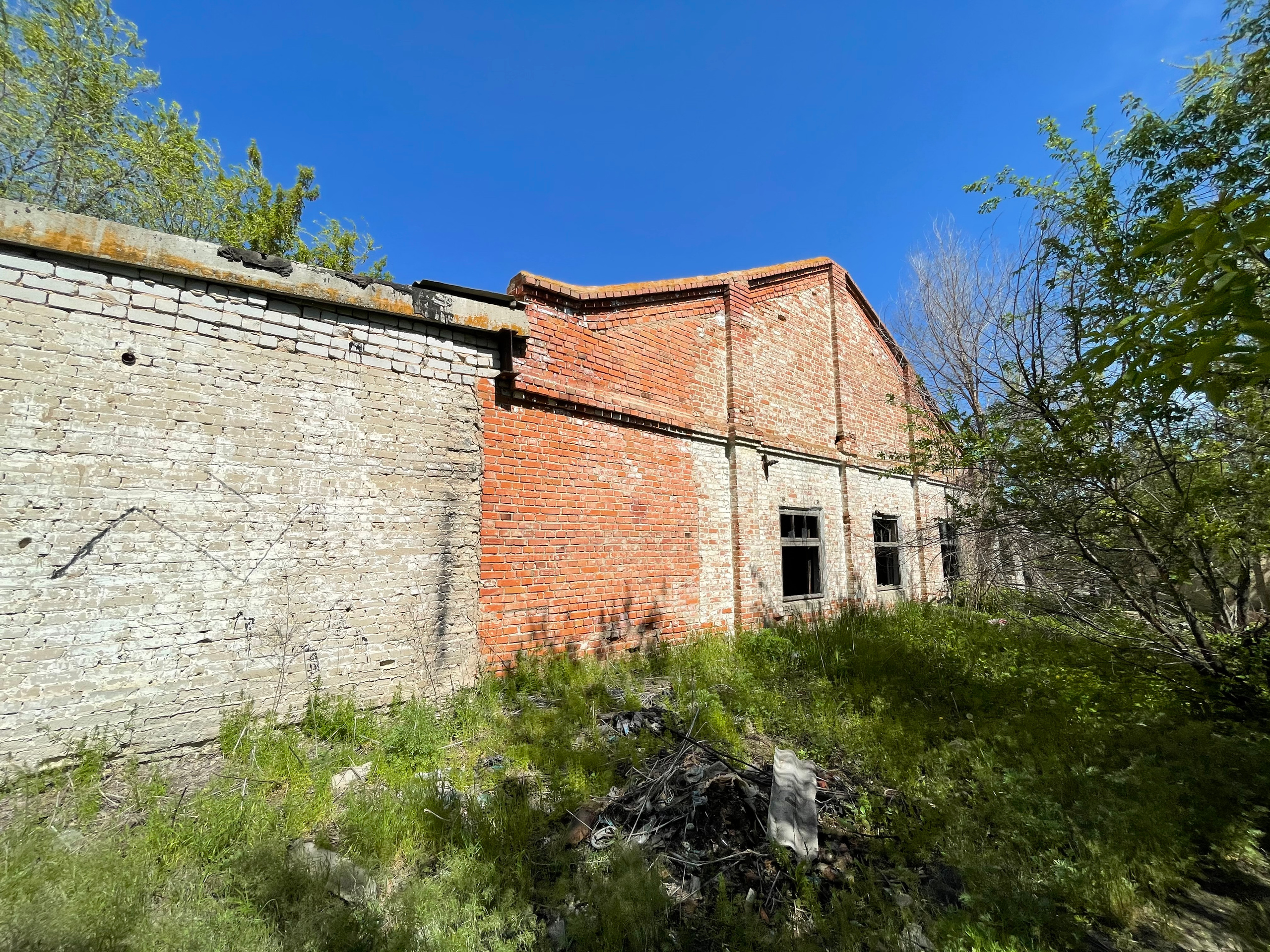 20 103 Заброшенное здание. ВИЗУАЛЬНЫЕ И ЗВУКОВЫЕ РЕШЕНИЯ ДЛЯ БИЗНЕСА И СЪЁМОК ТЕЛЕТЕЛА