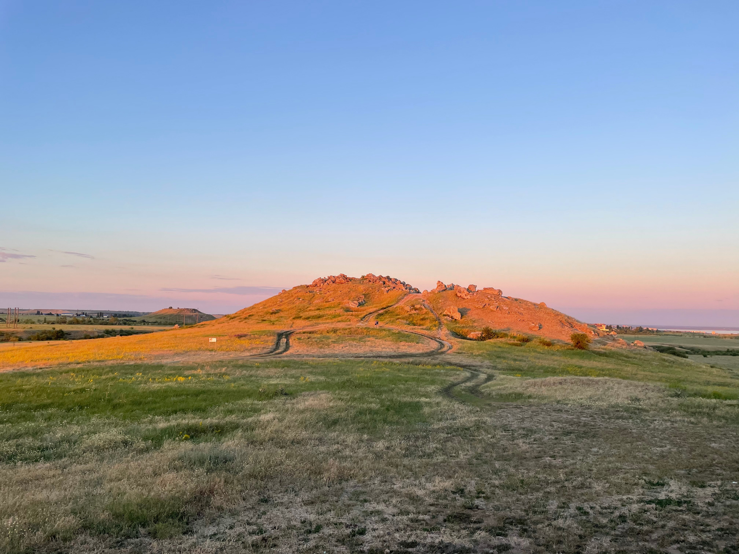10 801 Степь. Горы. ВИЗУАЛЬНЫЕ И ЗВУКОВЫЕ РЕШЕНИЯ ДЛЯ БИЗНЕСА И СЪЁМОК ТЕЛЕТЕЛА