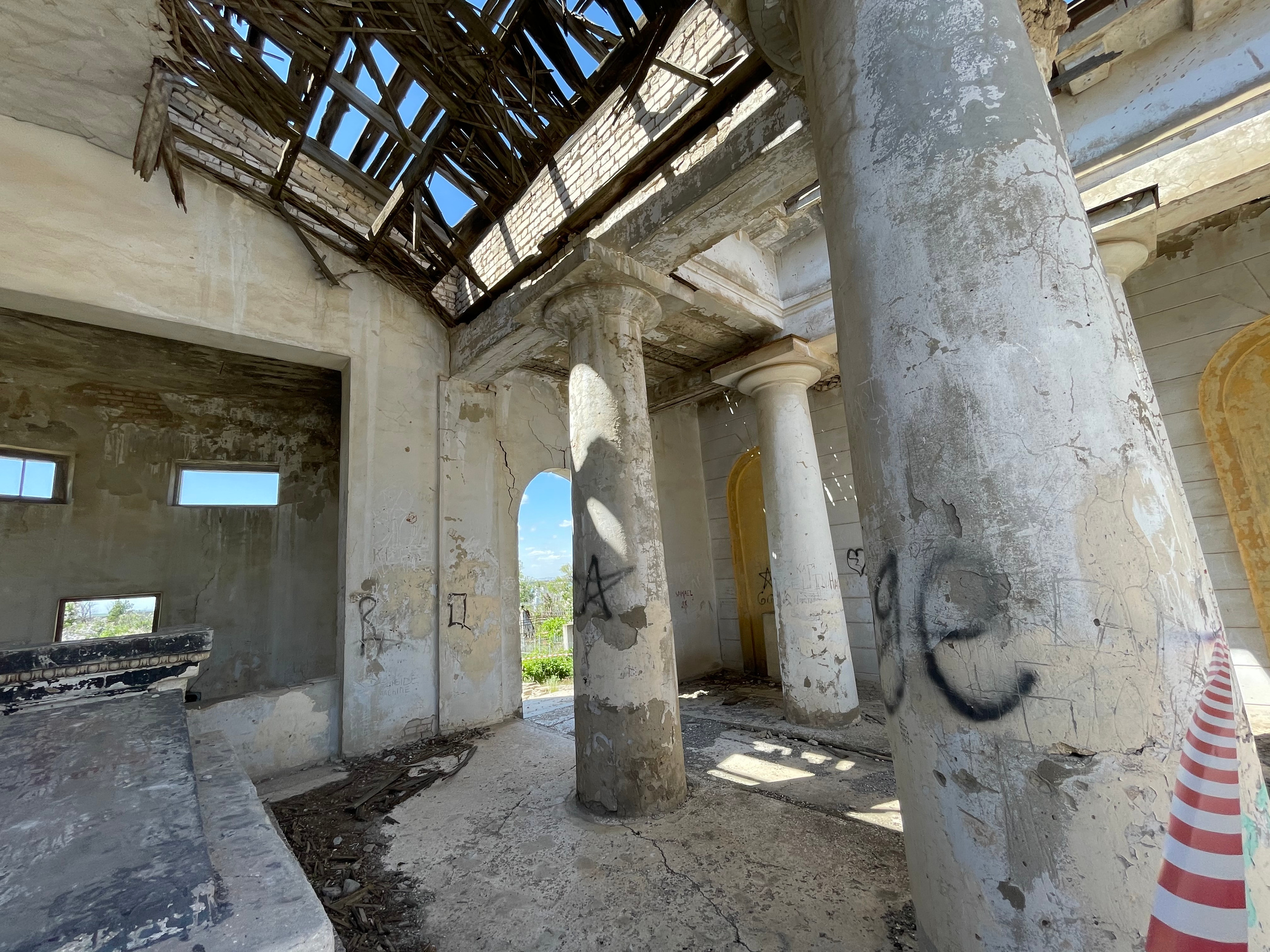 20 006 Колоннада. ВИЗУАЛЬНЫЕ И ЗВУКОВЫЕ РЕШЕНИЯ ДЛЯ БИЗНЕСА И СЪЁМОК ТЕЛЕТЕЛА