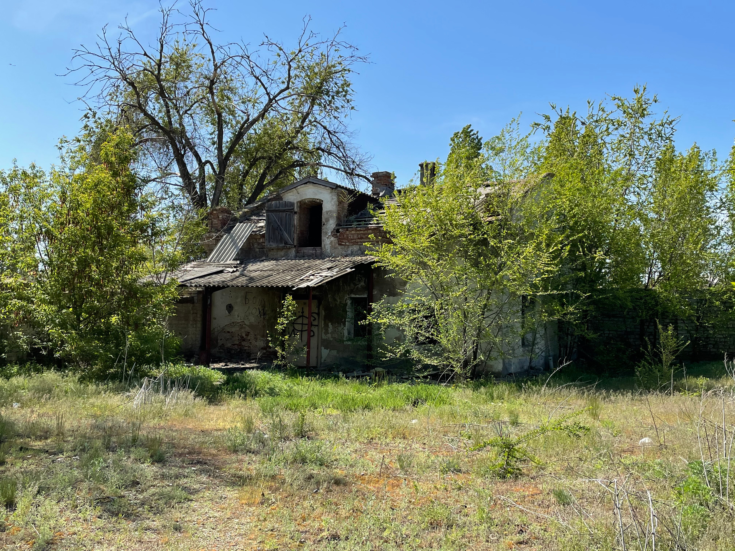 20 100 Заброшенное здание. ВИЗУАЛЬНЫЕ И ЗВУКОВЫЕ РЕШЕНИЯ ДЛЯ БИЗНЕСА И СЪЁМОК ТЕЛЕТЕЛА