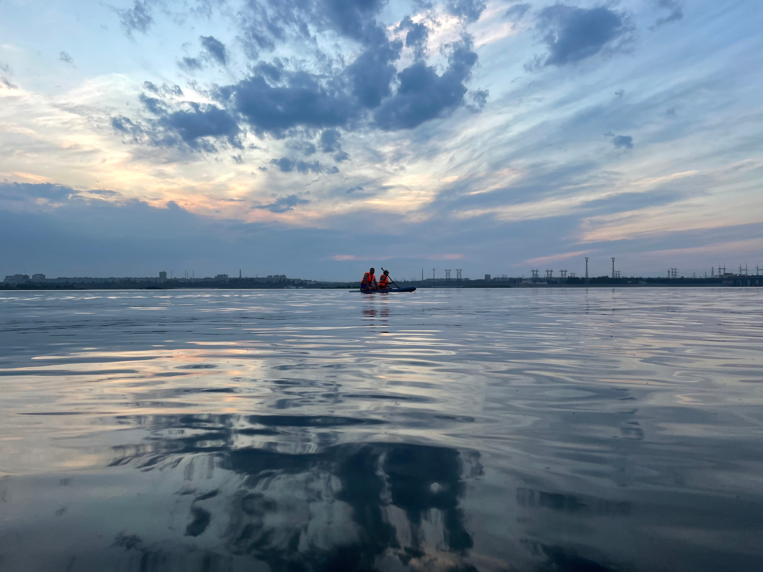 На воде 30025. ВИЗУАЛЬНЫЕ И ЗВУКОВЫЕ РЕШЕНИЯ ДЛЯ БИЗНЕСА И СЪЁМОК ТЕЛЕТЕЛА