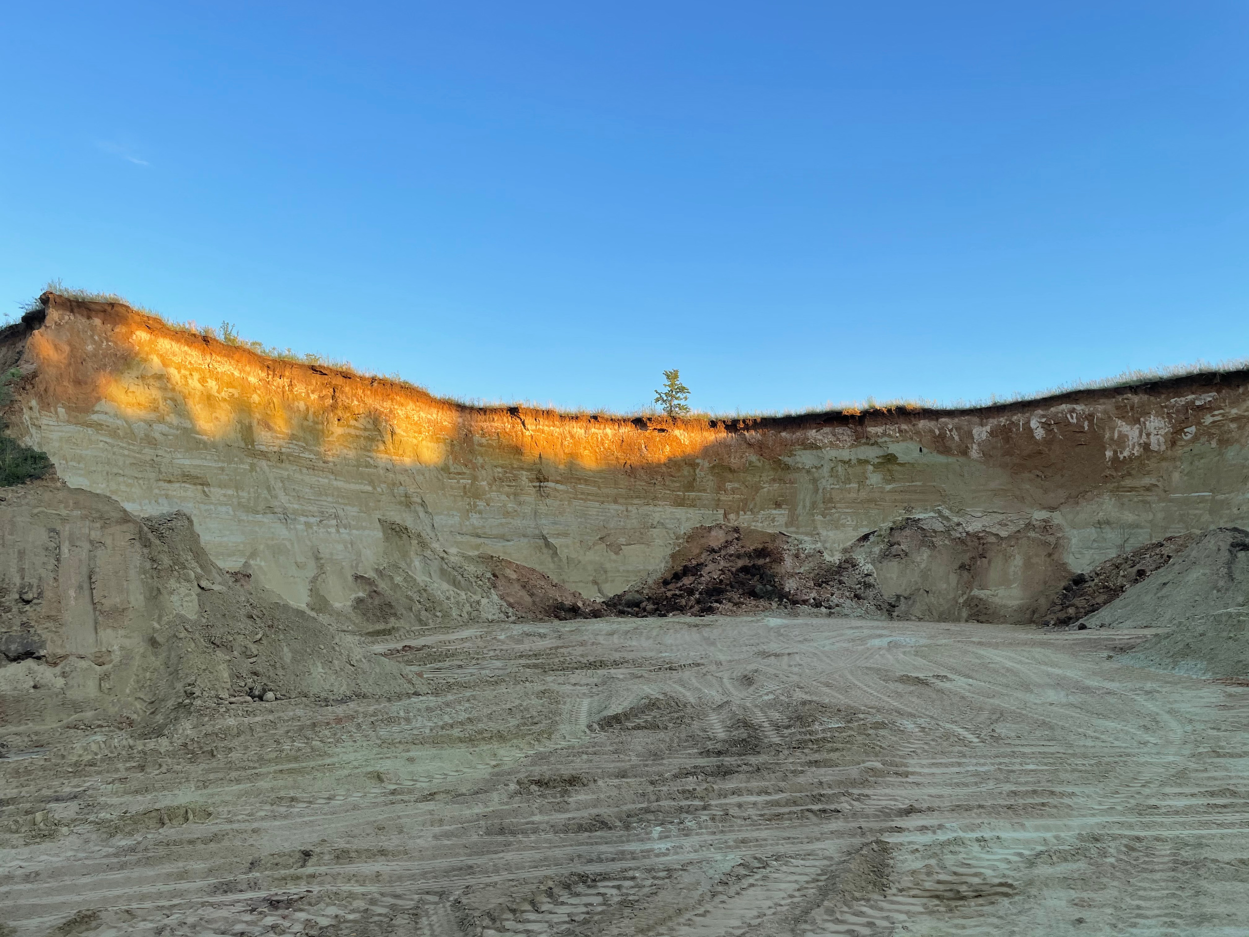 10 903 Пески. Карьер. ВИЗУАЛЬНЫЕ И ЗВУКОВЫЕ РЕШЕНИЯ ДЛЯ БИЗНЕСА И СЪЁМОК ТЕЛЕТЕЛА