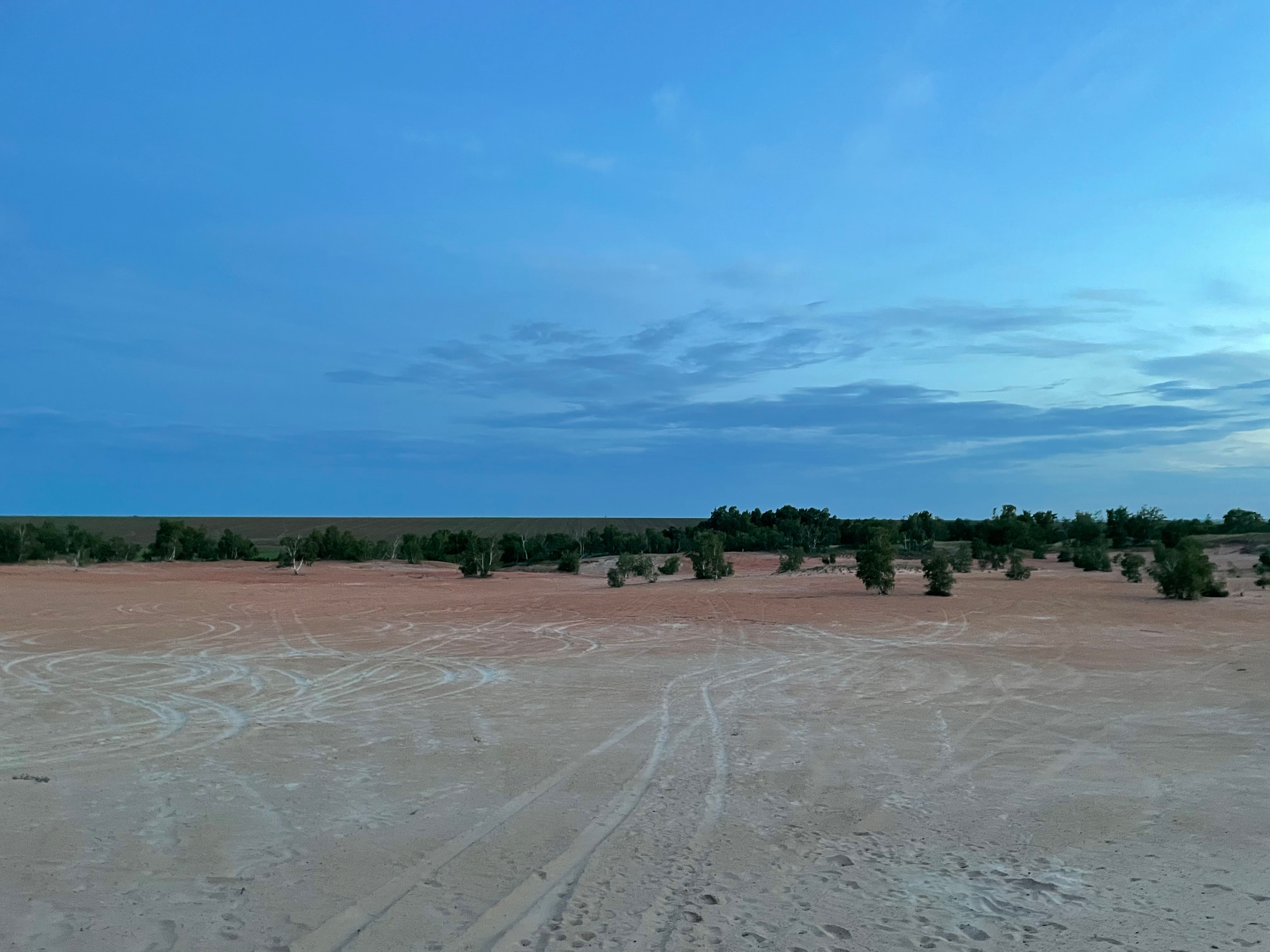 10 906 Пески белые, розовые. ВИЗУАЛЬНЫЕ И ЗВУКОВЫЕ РЕШЕНИЯ ДЛЯ БИЗНЕСА И СЪЁМОК ТЕЛЕТЕЛА