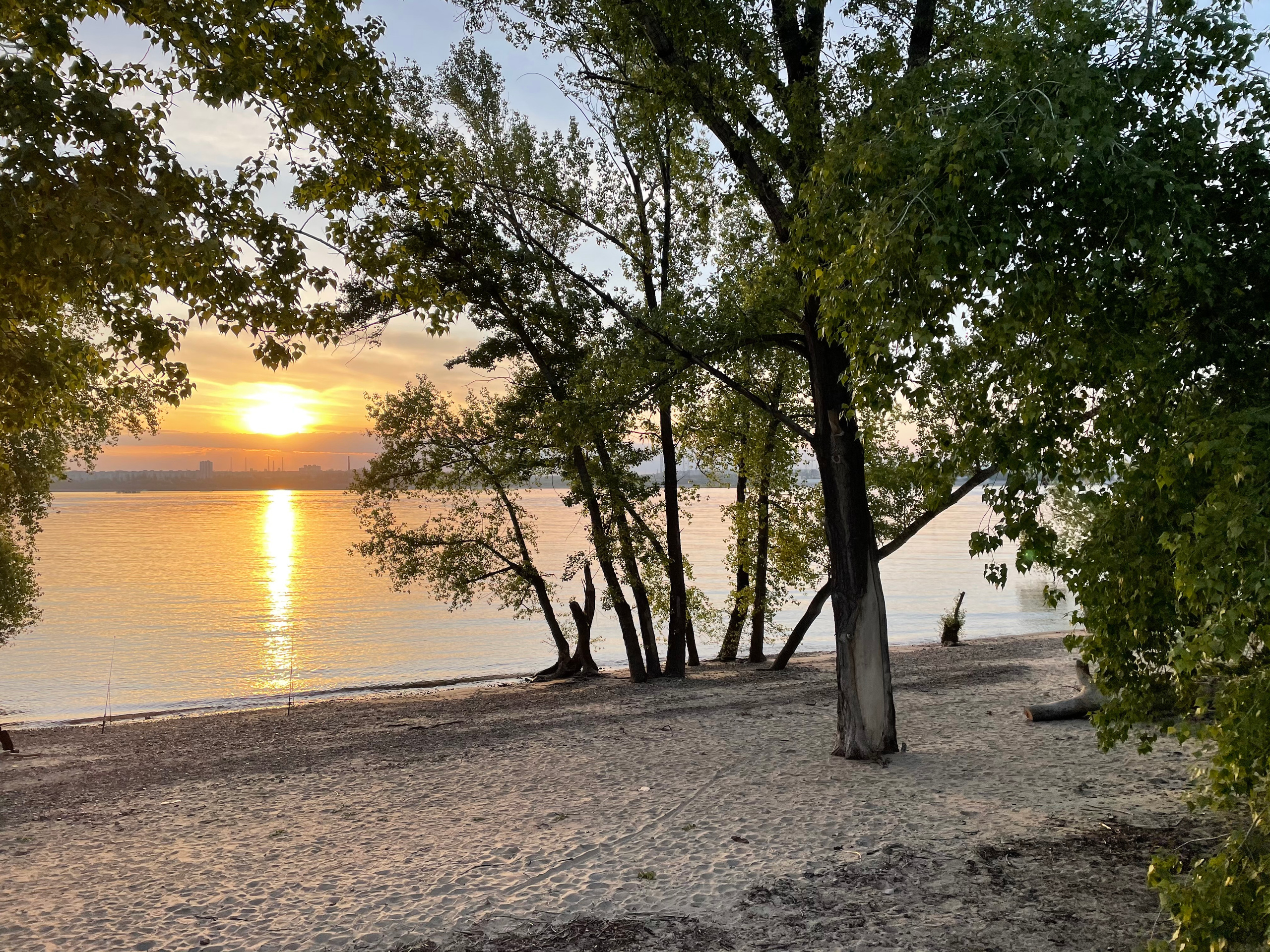 10 002 Берег. ВИЗУАЛЬНЫЕ И ЗВУКОВЫЕ РЕШЕНИЯ ДЛЯ БИЗНЕСА И СЪЁМОК ТЕЛЕТЕЛА