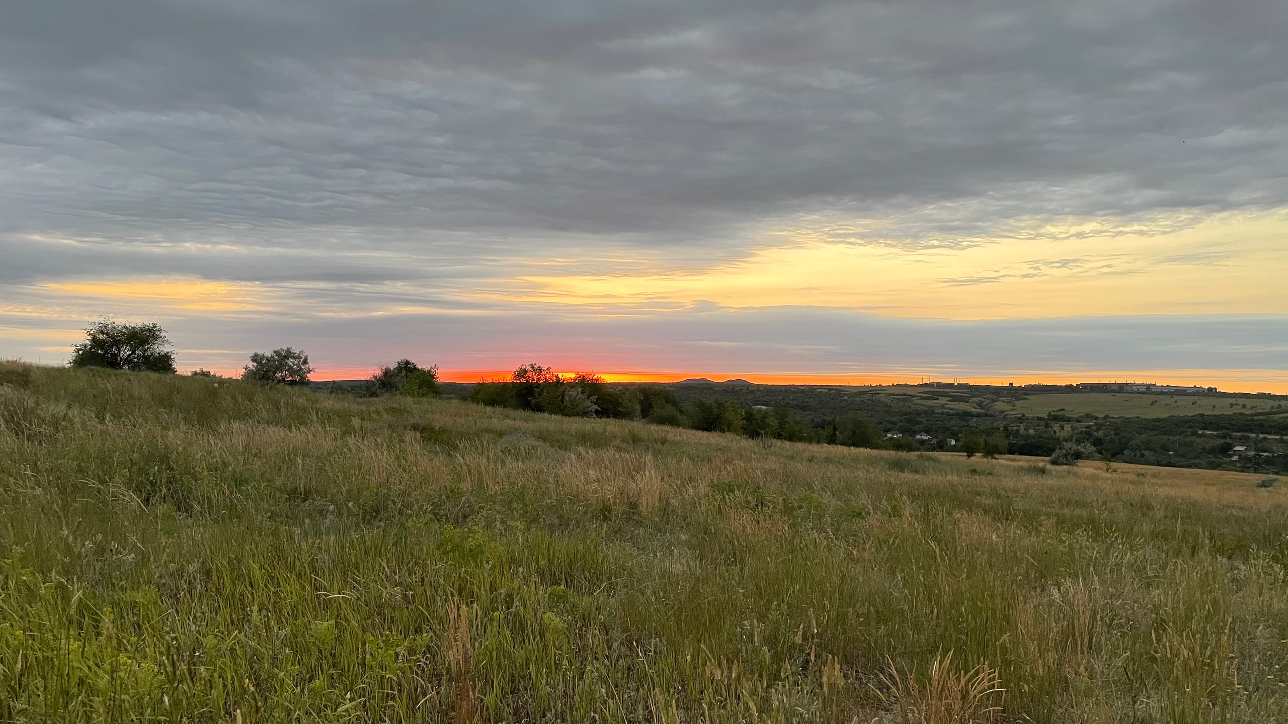 10 840 Степь. Горы. Овраг. ВИЗУАЛЬНЫЕ И ЗВУКОВЫЕ РЕШЕНИЯ ДЛЯ БИЗНЕСА И СЪЁМОК ТЕЛЕТЕЛА