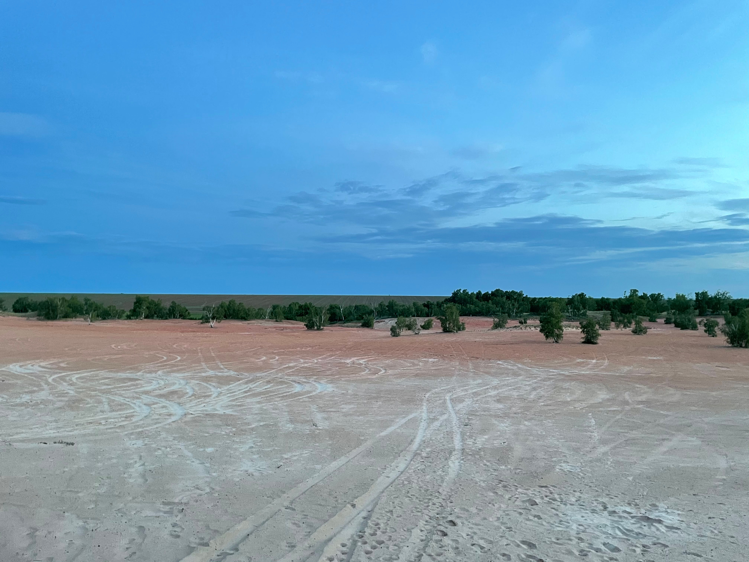 10 906 Пески белые, розовые. ВИЗУАЛЬНЫЕ И ЗВУКОВЫЕ РЕШЕНИЯ ДЛЯ БИЗНЕСА И СЪЁМОК ТЕЛЕТЕЛА